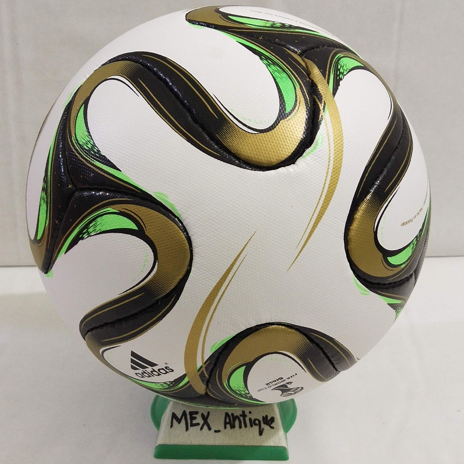 Adidas Brazuca Rio | Final Ball | 2014 | FIFA World Cup Ball | SIZE 5 05