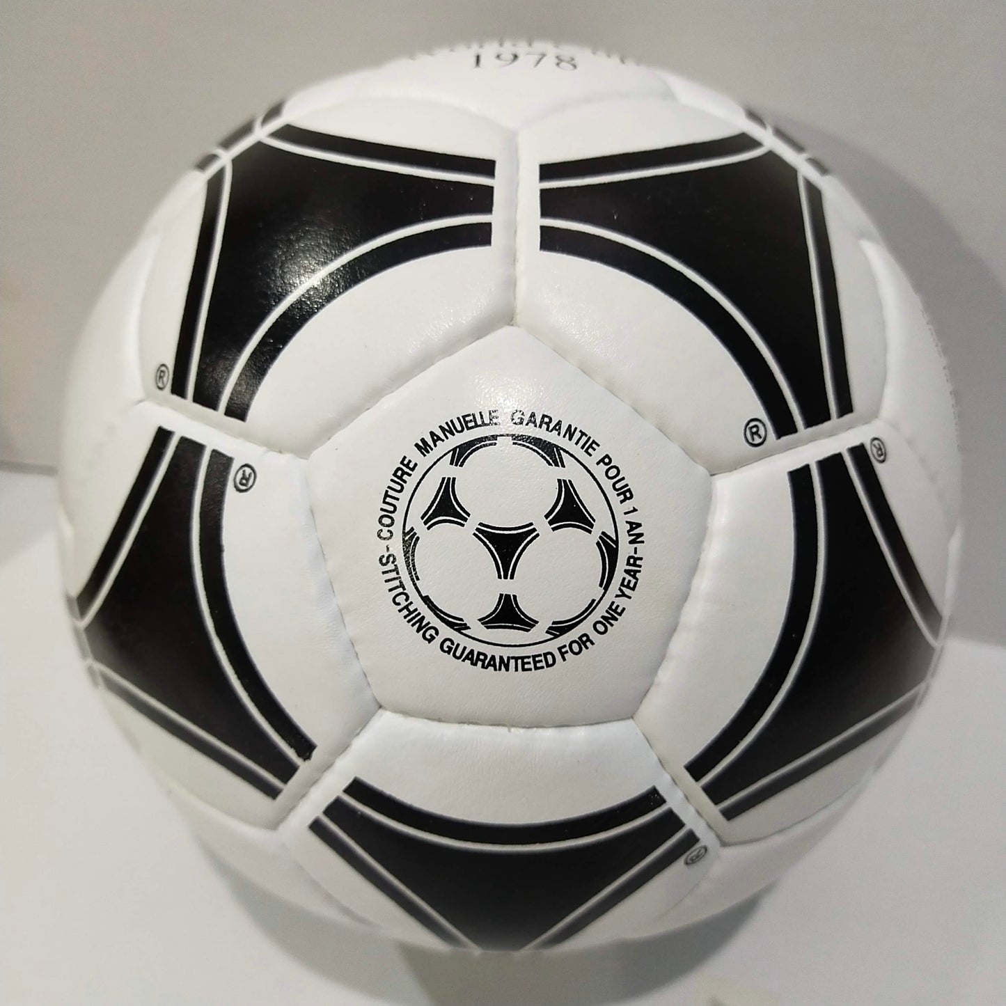 Adidas Tango Durlast | 1978 FIFA World Cup Ball | Genuine Leather SIZE 5 05