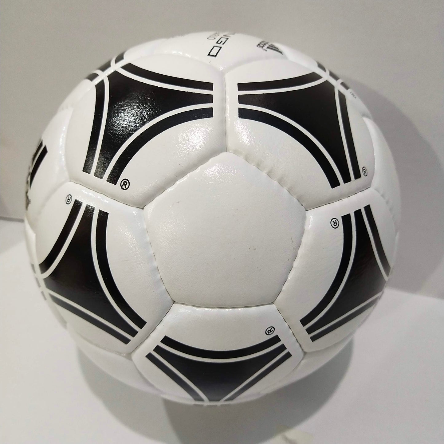 Adidas Etrusco Unico | Official Olympics Football | 1992 | Size 5-6