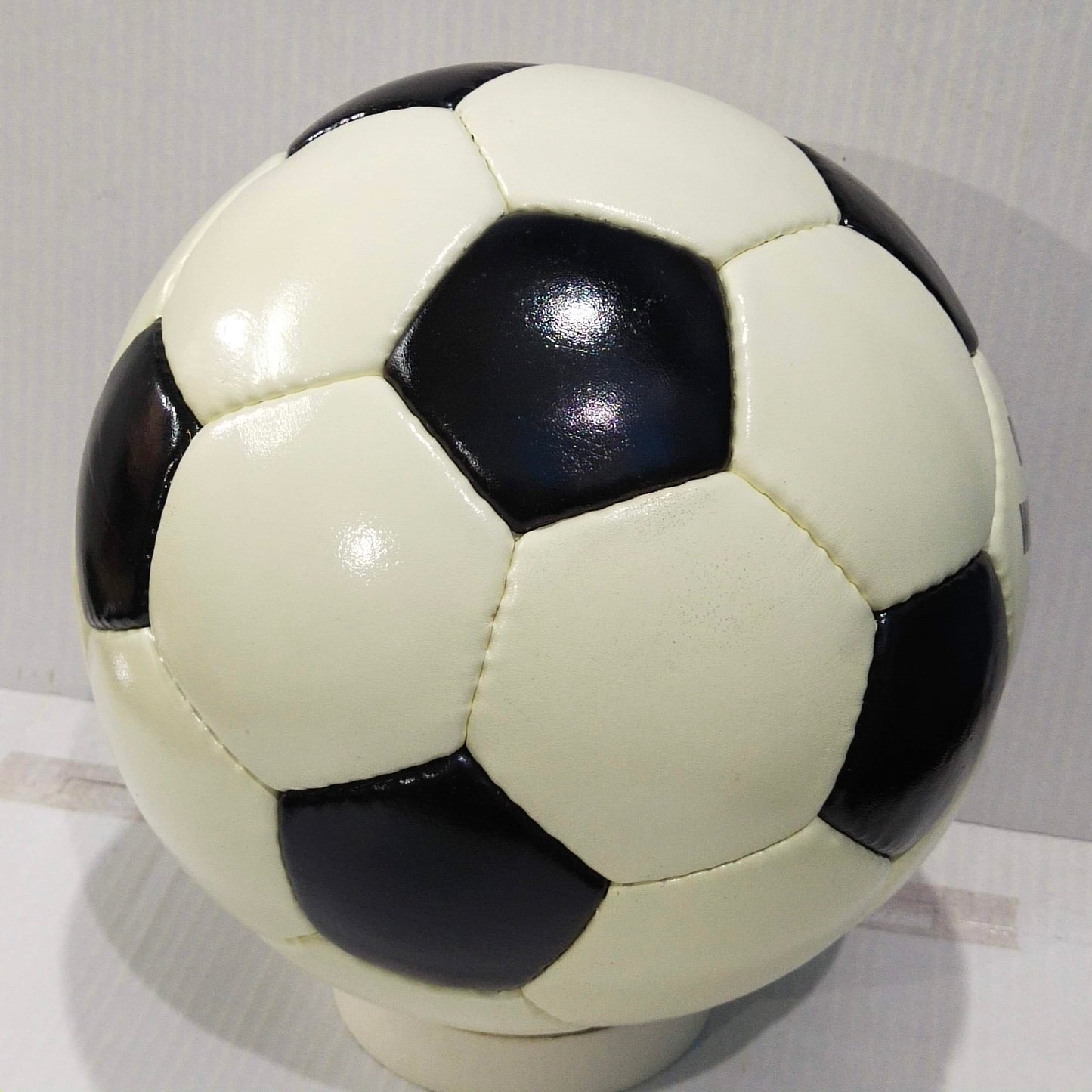 Adidas Telstar Durlast | 1974 FIFA World Cup Ball | Genuine Leather SIZE 5 05