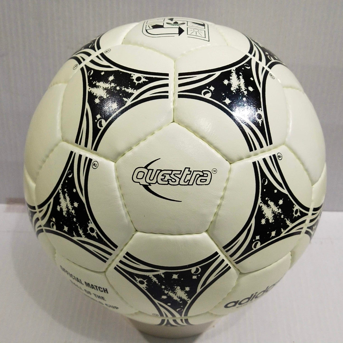 Adidas Questra | 1994 FIFA World Cup Ball | Genuine Leather Off White | SIZE 5 01
