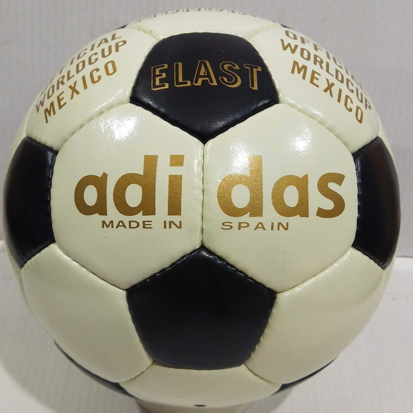 Adidas Mundial Elast | Official Summer Olympics Football Mexico | 1968 | Size 5 02