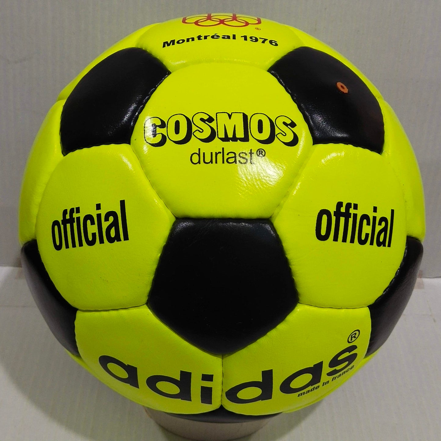 Adidas Cosmos Durlast | Official Sumamer Olympics Football Canada | 1976 | Size 5 01