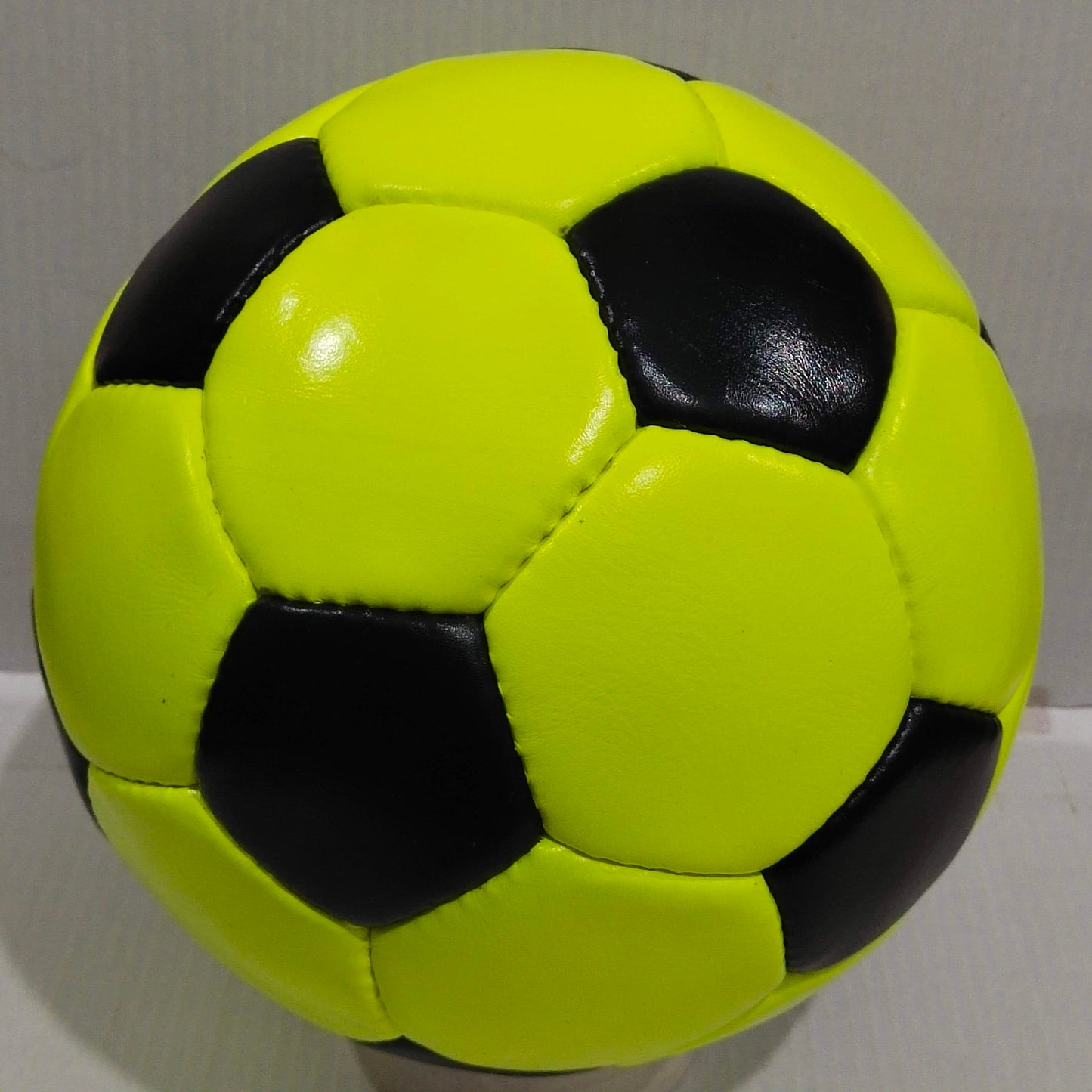 Adidas Cosmos Durlast | Official Sumamer Olympics Football Canada | 1976 | Size 5 05