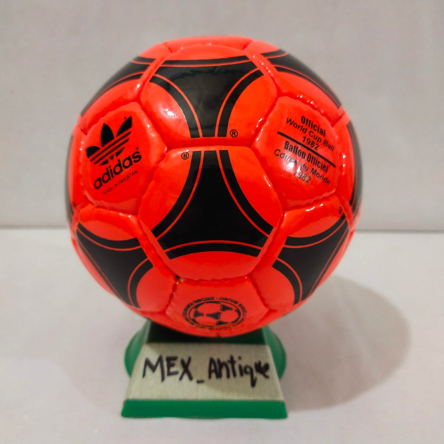 Adidas Tango Espana mini | FIFA World Cup 1982 | Mini Orange Winter Ball 02