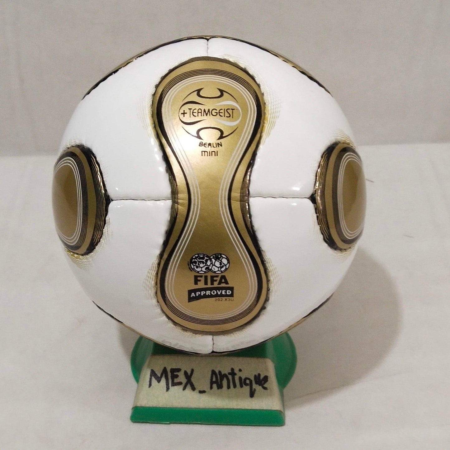 Adidas Teamgeist Berlin MINI | Final Ball | 2006 FIFA World Cup Ball 01