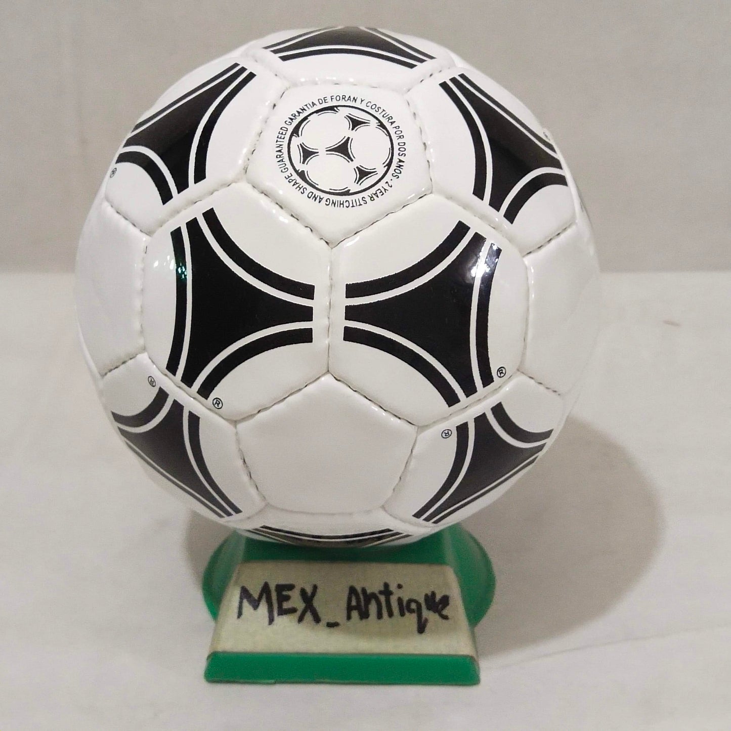 Adidas Tango Pasadena Mini Ball 03