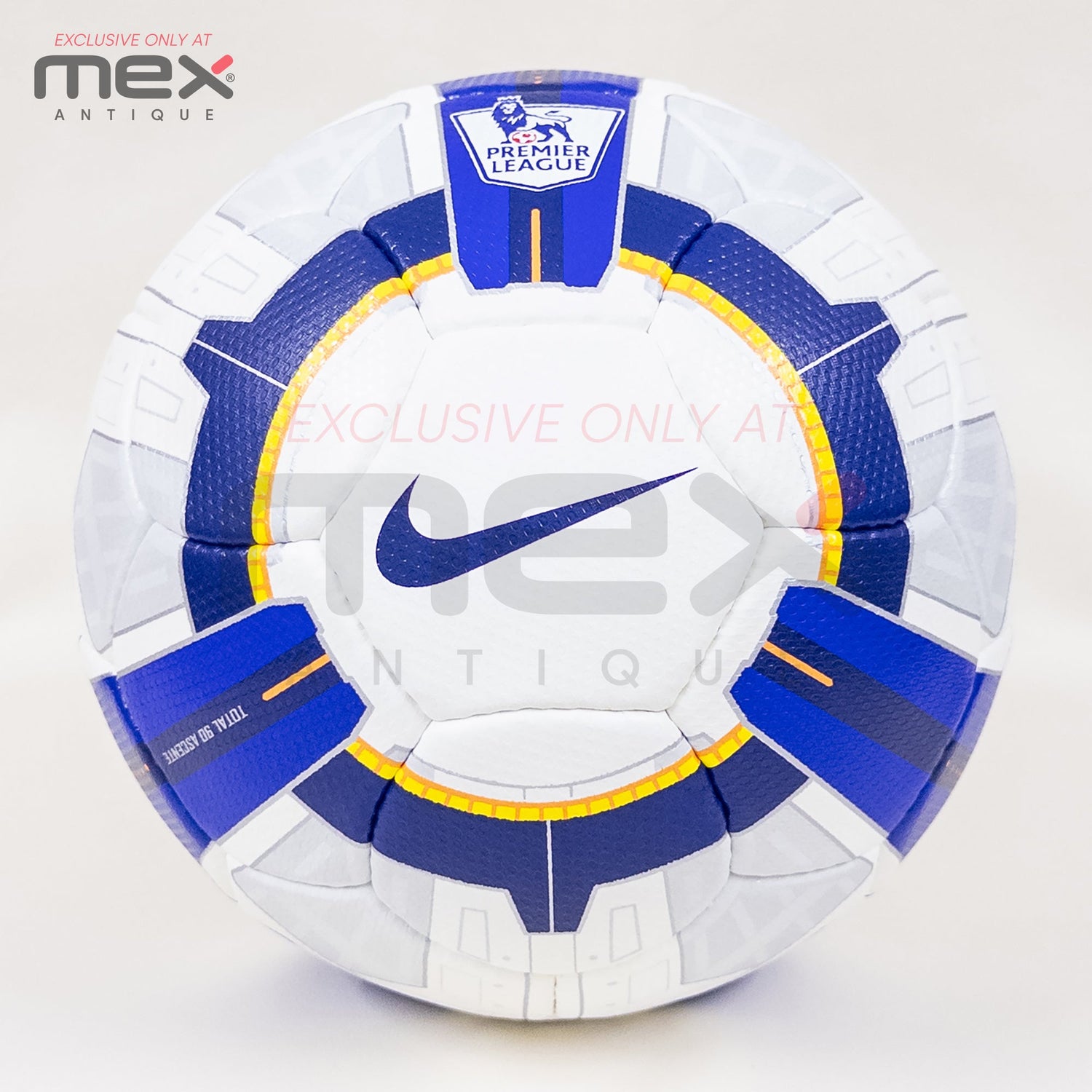 Nike Total 90 Ascente Ball Collection