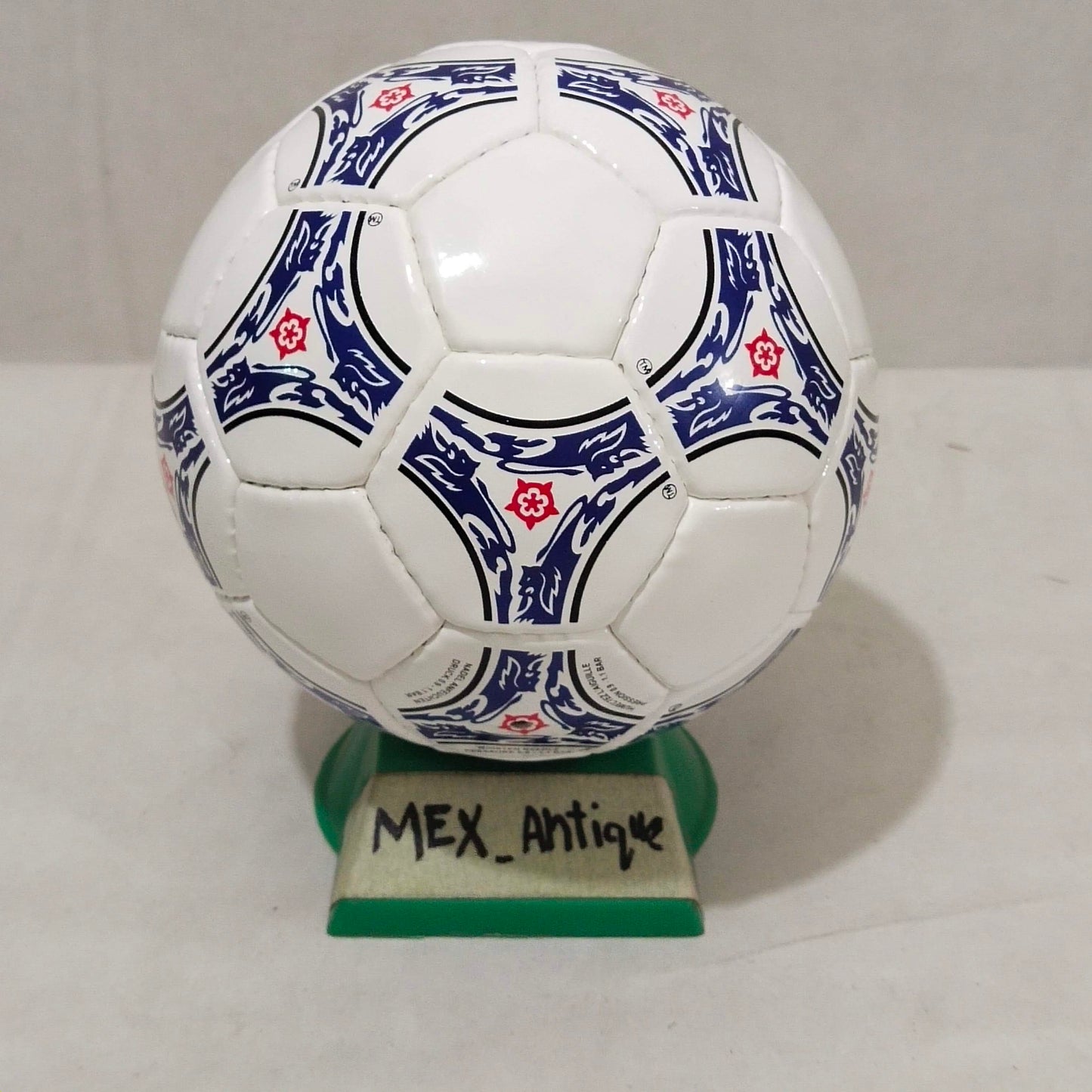Adidas Questra Europa Mini | 1996 | Mini Ball | FIFA World Cup Ball 02