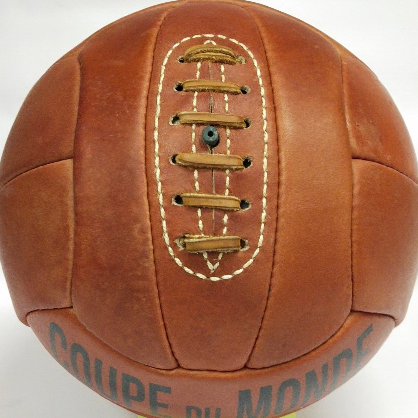 Allen Officiel Coupe Du Monde | 1938 FIFA World Cup Ball | GENIUNE LEATHER SIZE 5 08