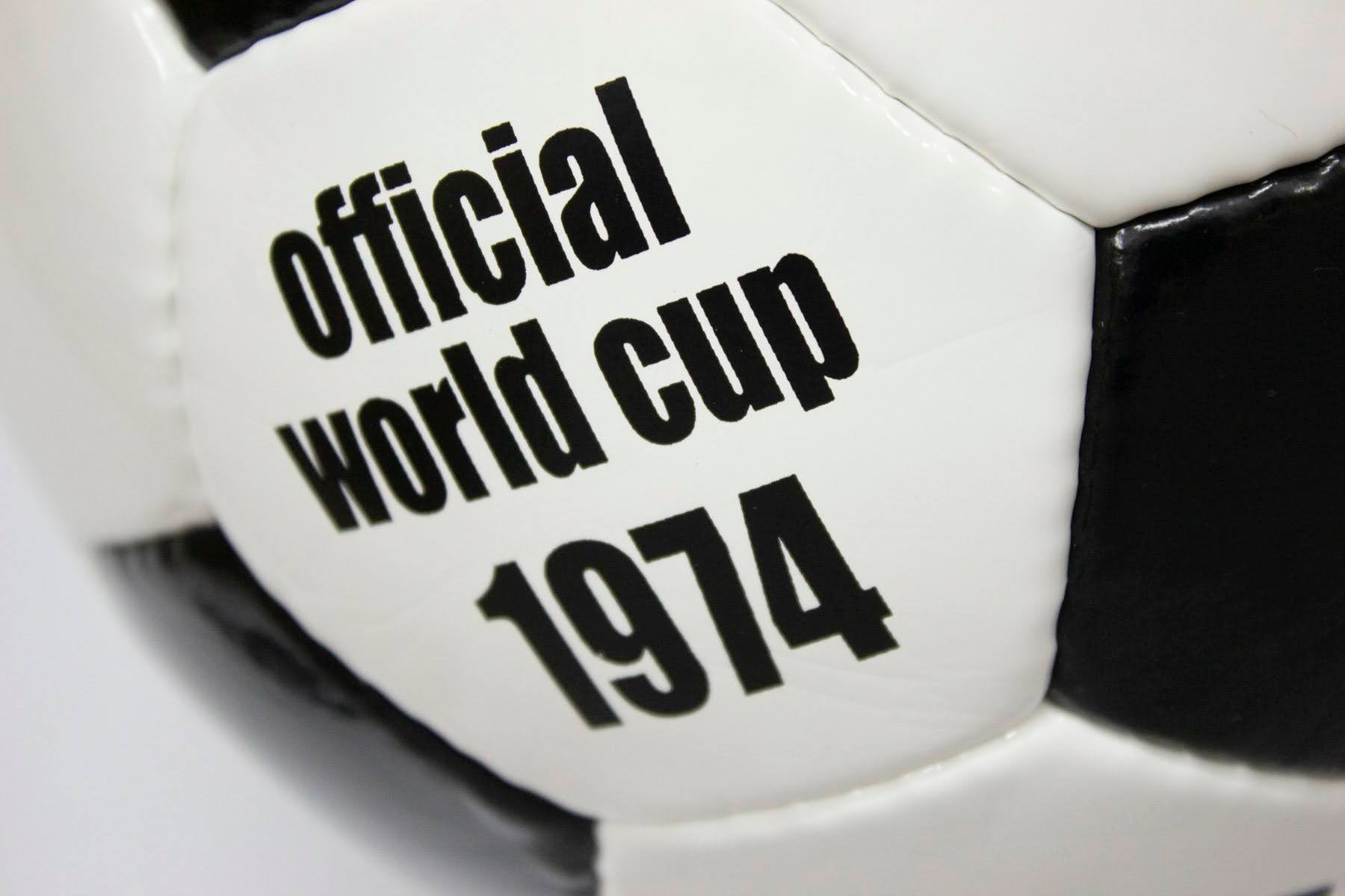 Adidas Telstar Durlast | 1974 FIFA World Cup Ball | SIZE 5 03