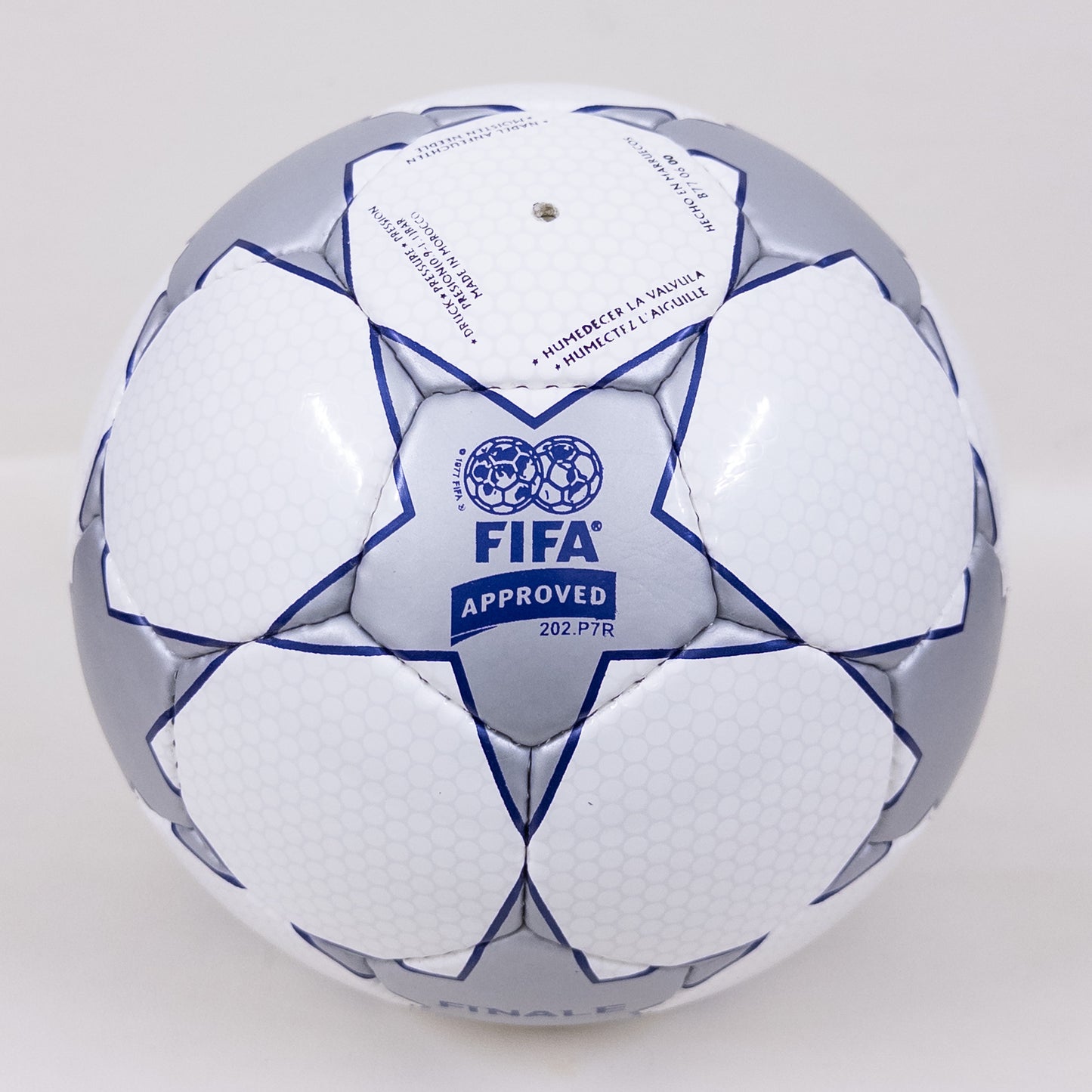 Adidas Finale 1 | 2001-2002 | UEFA Champions League Ball | Size 5 04