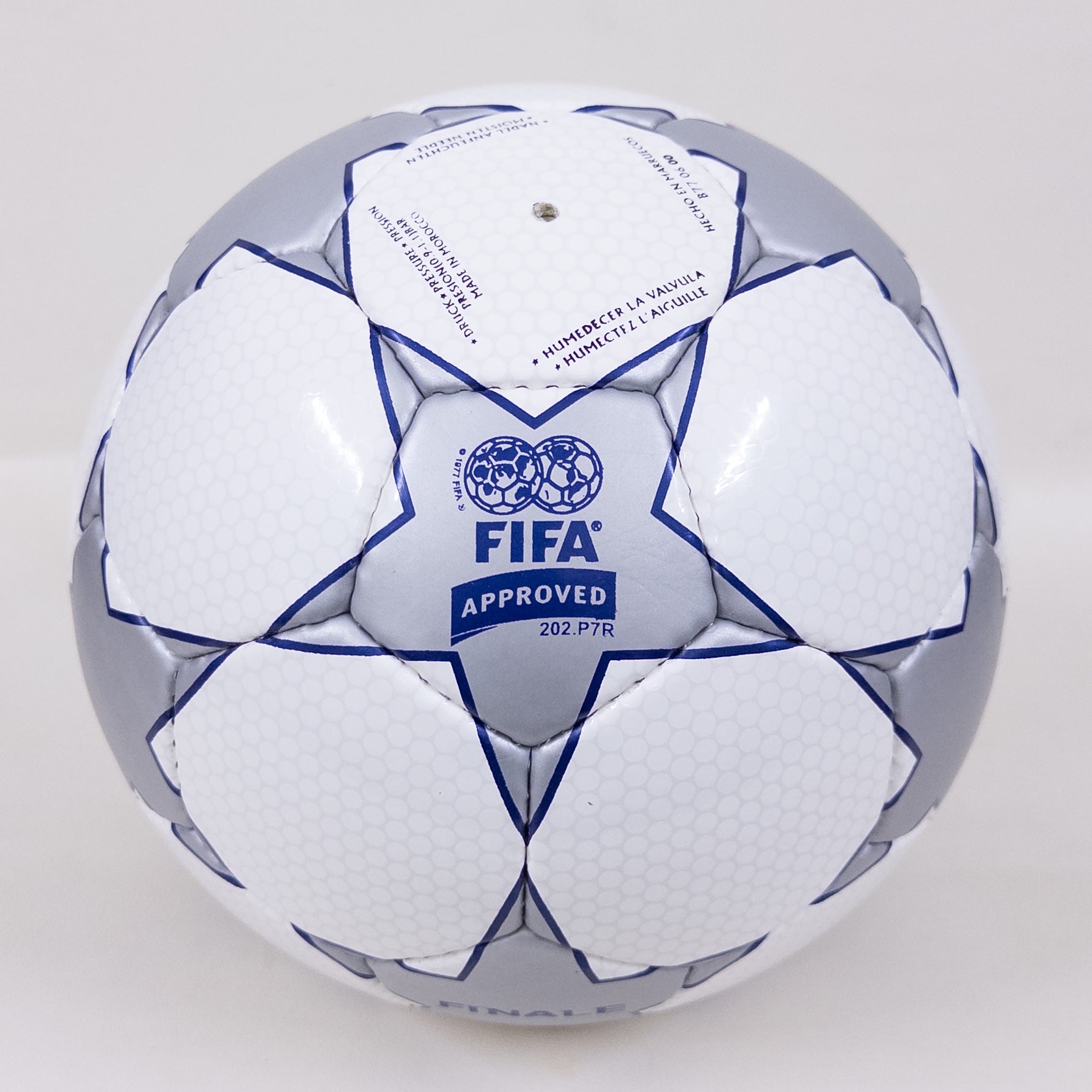 Adidas Finale 1 | 2001-2002 | UEFA Champions League Ball | Size 5 04