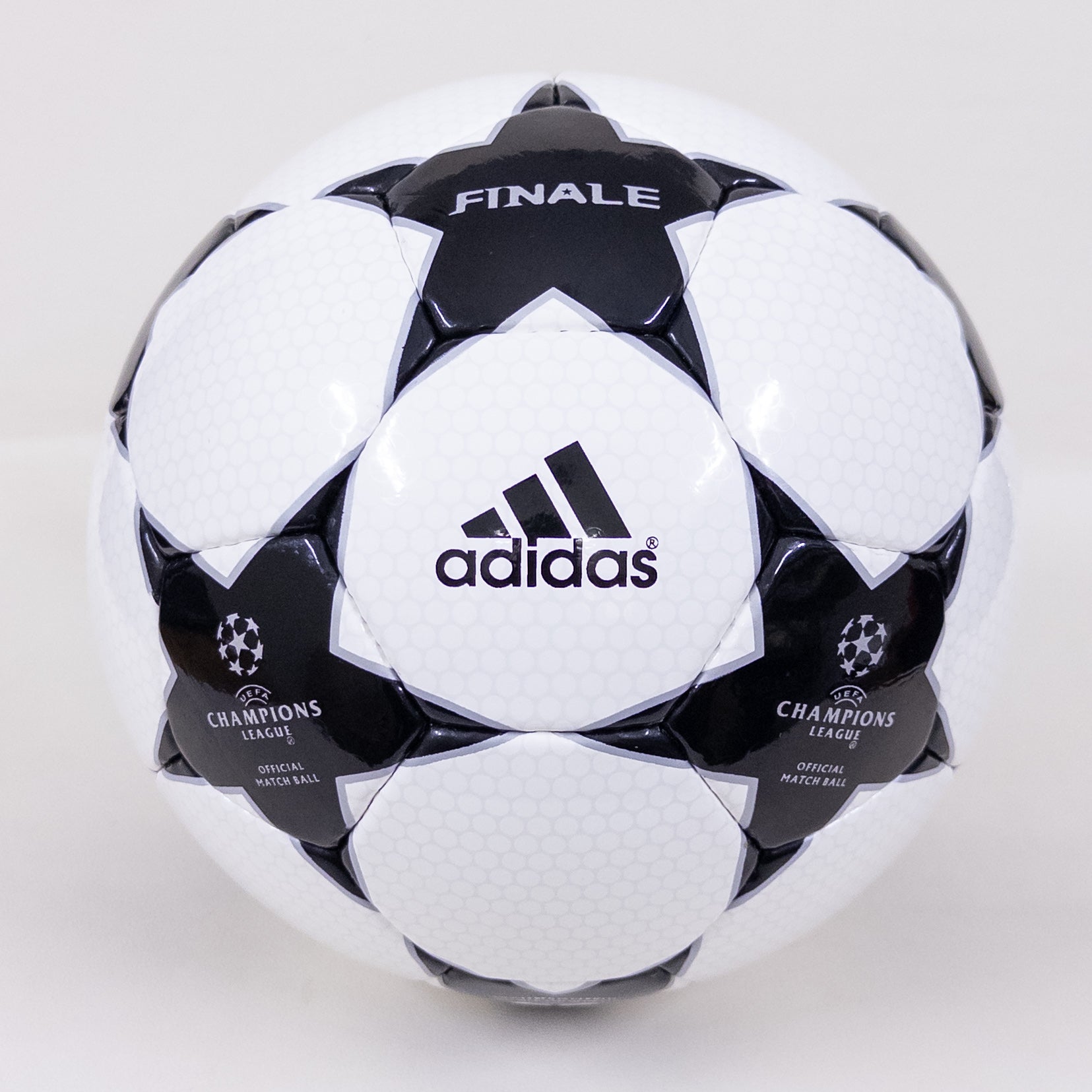 Adidas Finale 2 | 2002-2003 | UEFA Champions League Ball | Size 5 01