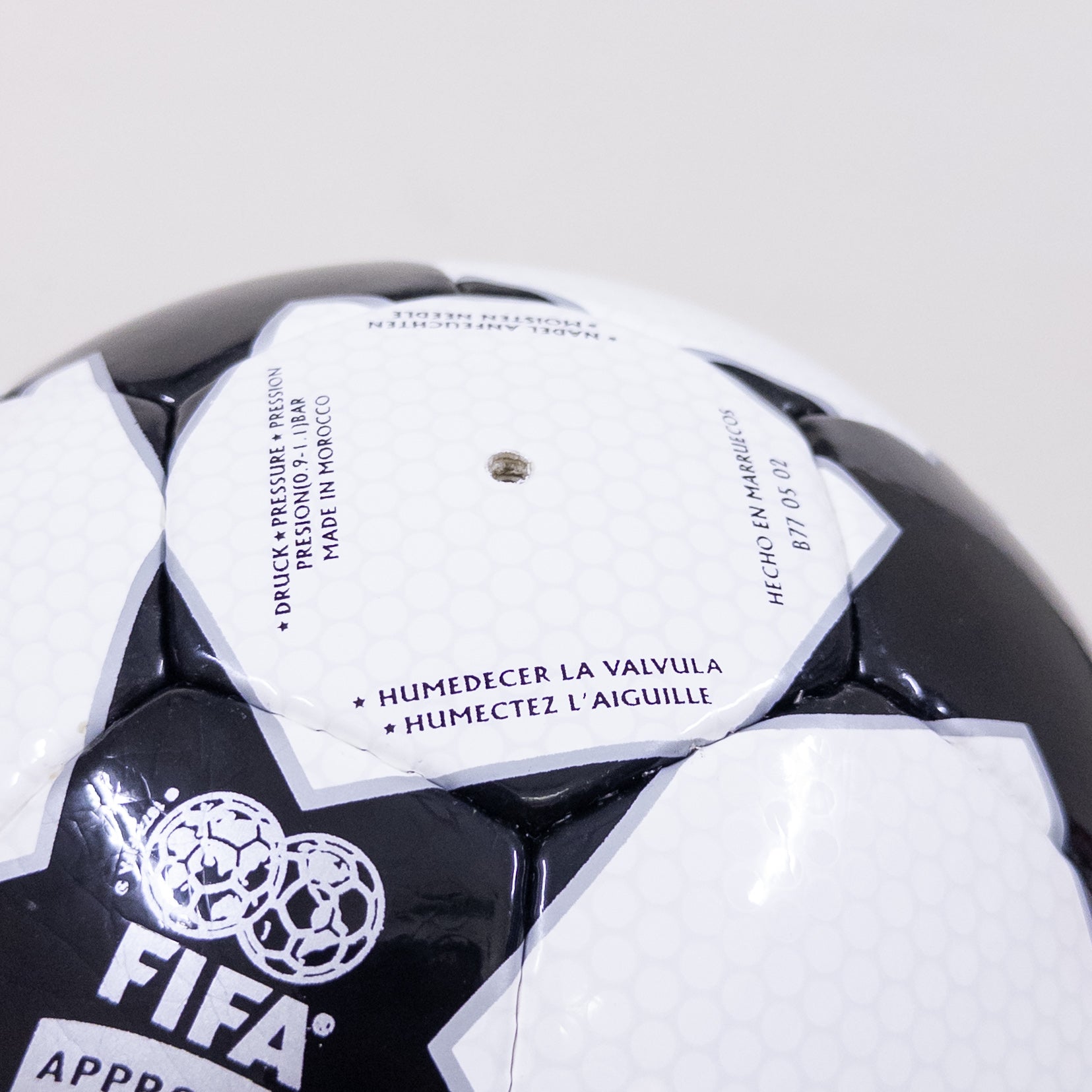 Adidas Finale 2 | 2002-2003 | UEFA Champions League Ball | Size 5 04