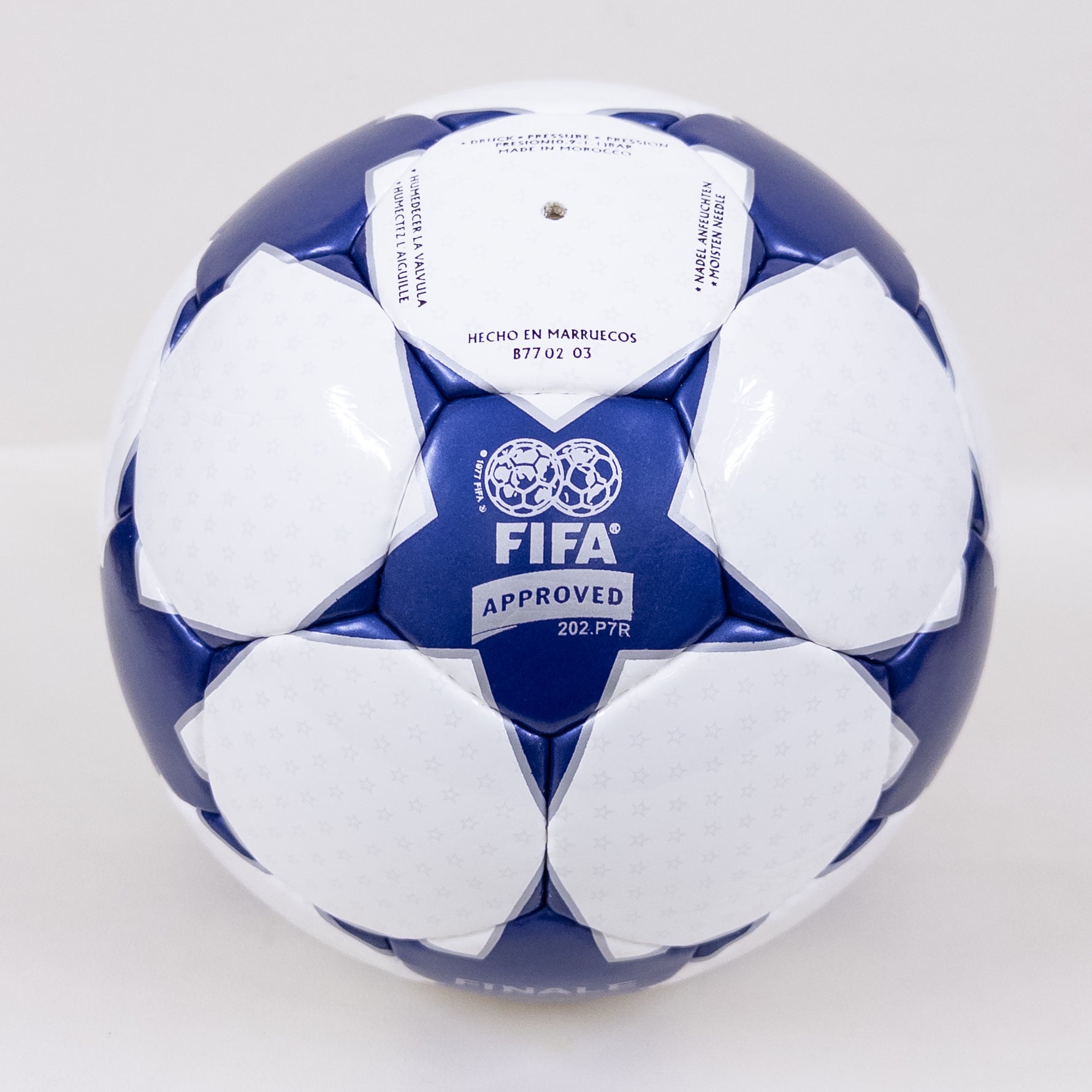 Adidas Finale 3 | 2003-2004 | UEFA Champions League Ball | Size 5 04
