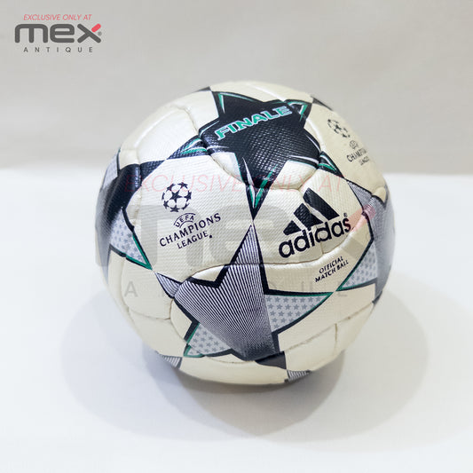 Adidas Finale 8 Mini | 2008-2009 | UEFA Champions League Ball | Size 1 02