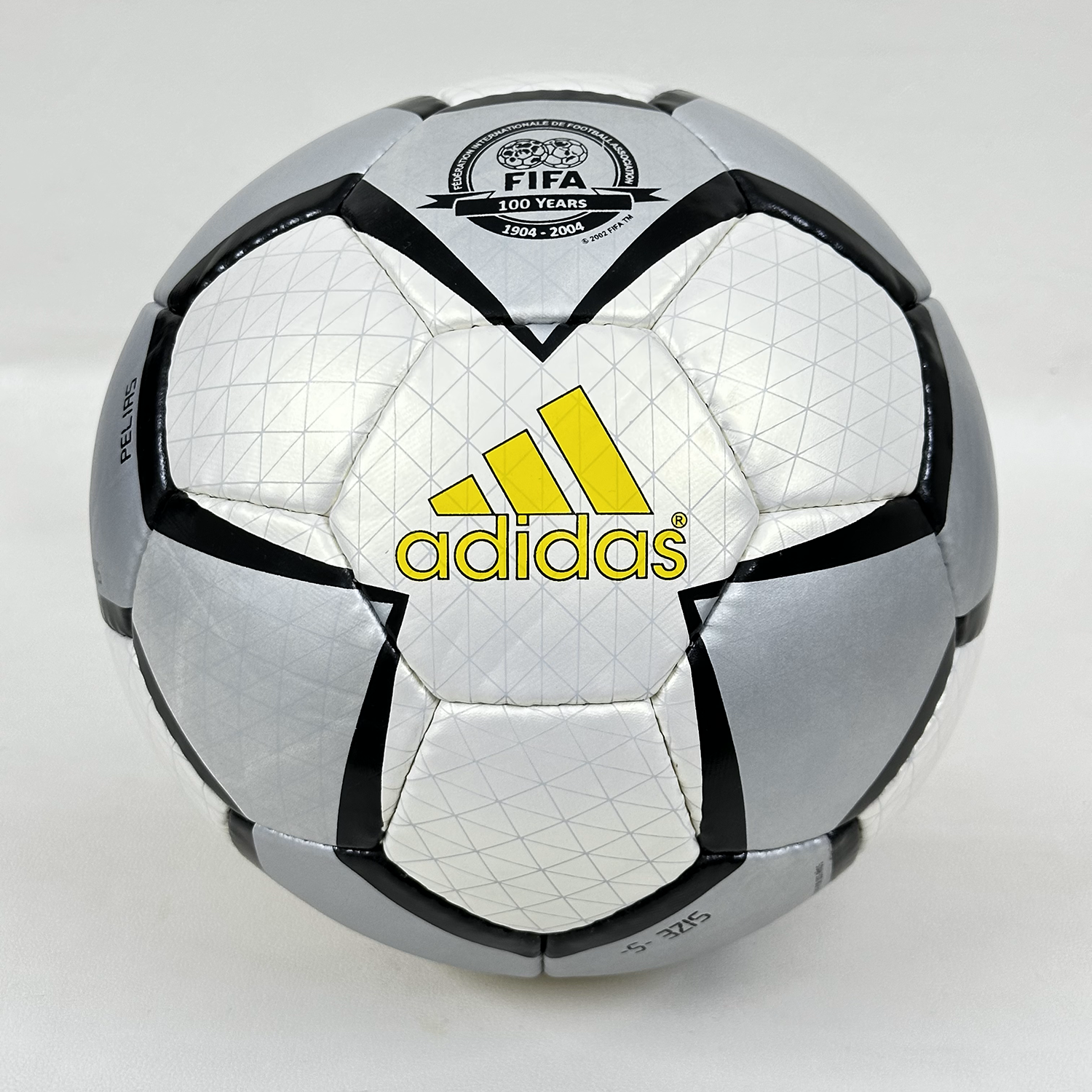 Adidas Pelias | FIFA 100 Years Aniversary | 2004 | Size 5 01