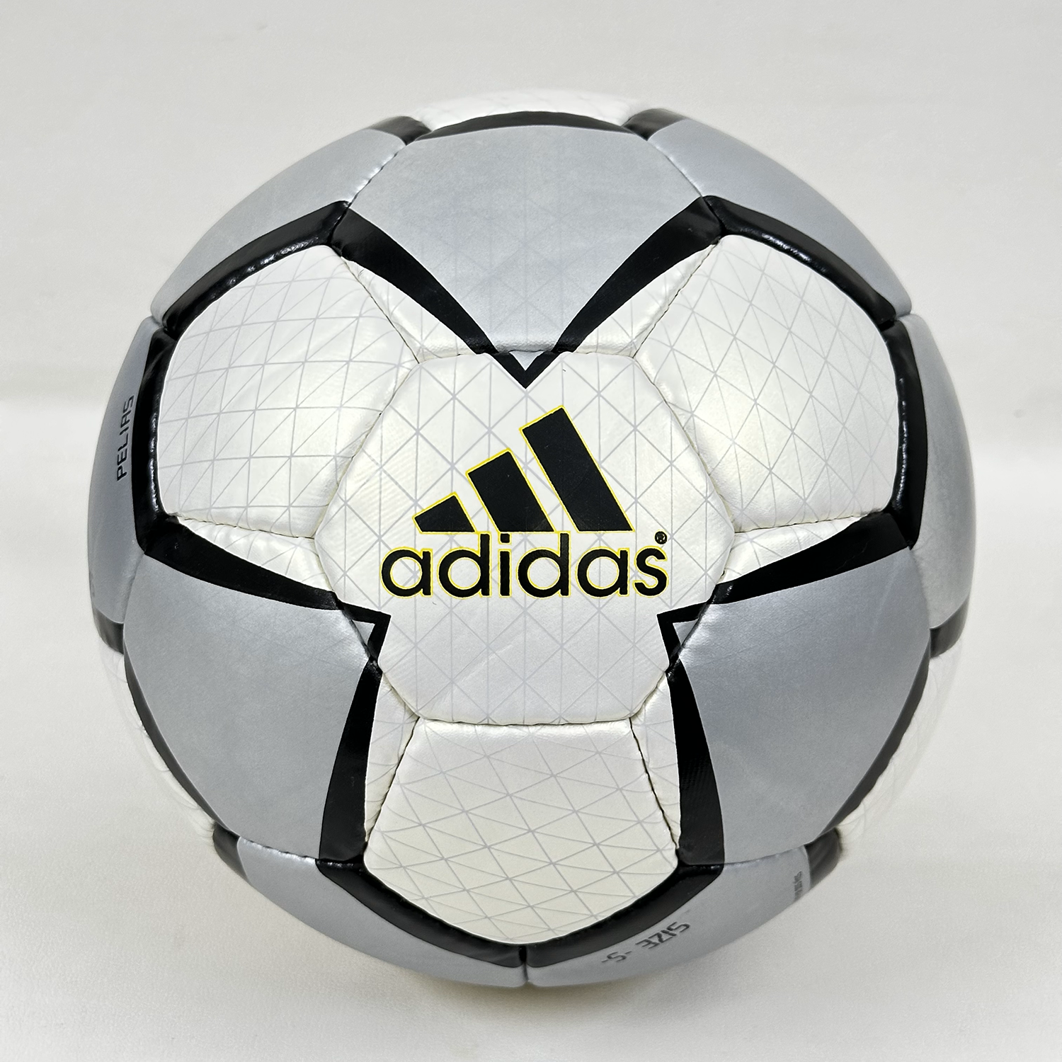 Adidas Pelias | Men's Match Ball | Summer Olympics | 2004 | Size 5 01