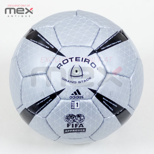 Adidas Roteiro Grand Stade Mini | 2004 | UEFA Europa League | Official Match Ball | Size 1 02