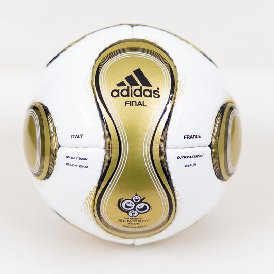 Adidas Teamgeist Berlin MINI | Italy VS France | 2006 FIFA World Cup Ball 01