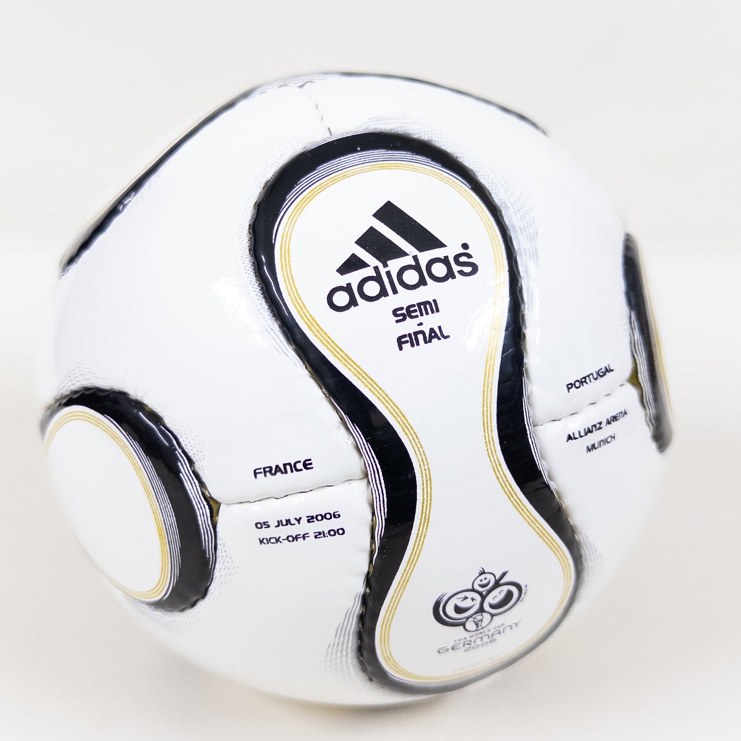 Adidas Teamgeist MINI Ball | France VS Portugal | 2006 FIFA World Cup Ball 04