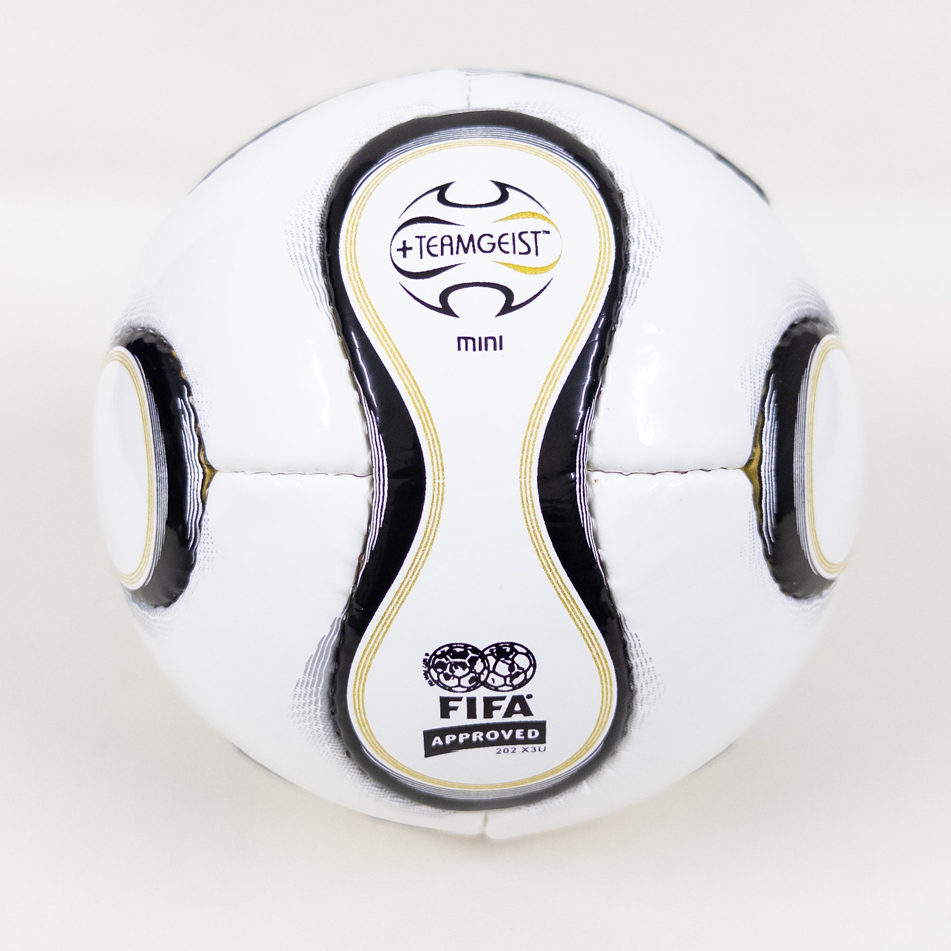 Adidas Teamgeist MINI Ball | Germany VS Italy | 2006 FIFA World Cup Ball 02
