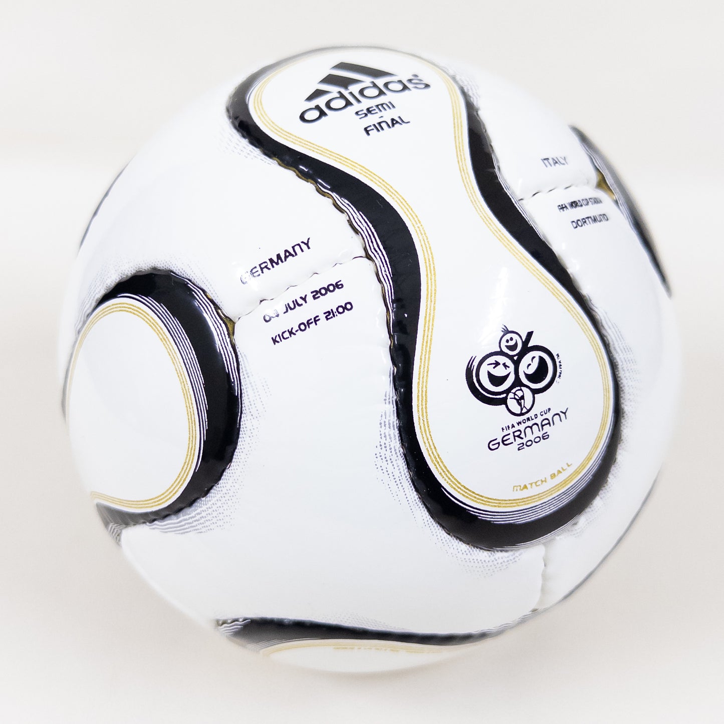 Adidas Teamgeist MINI Ball | Germany VS Italy | 2006 FIFA World Cup Ball 03