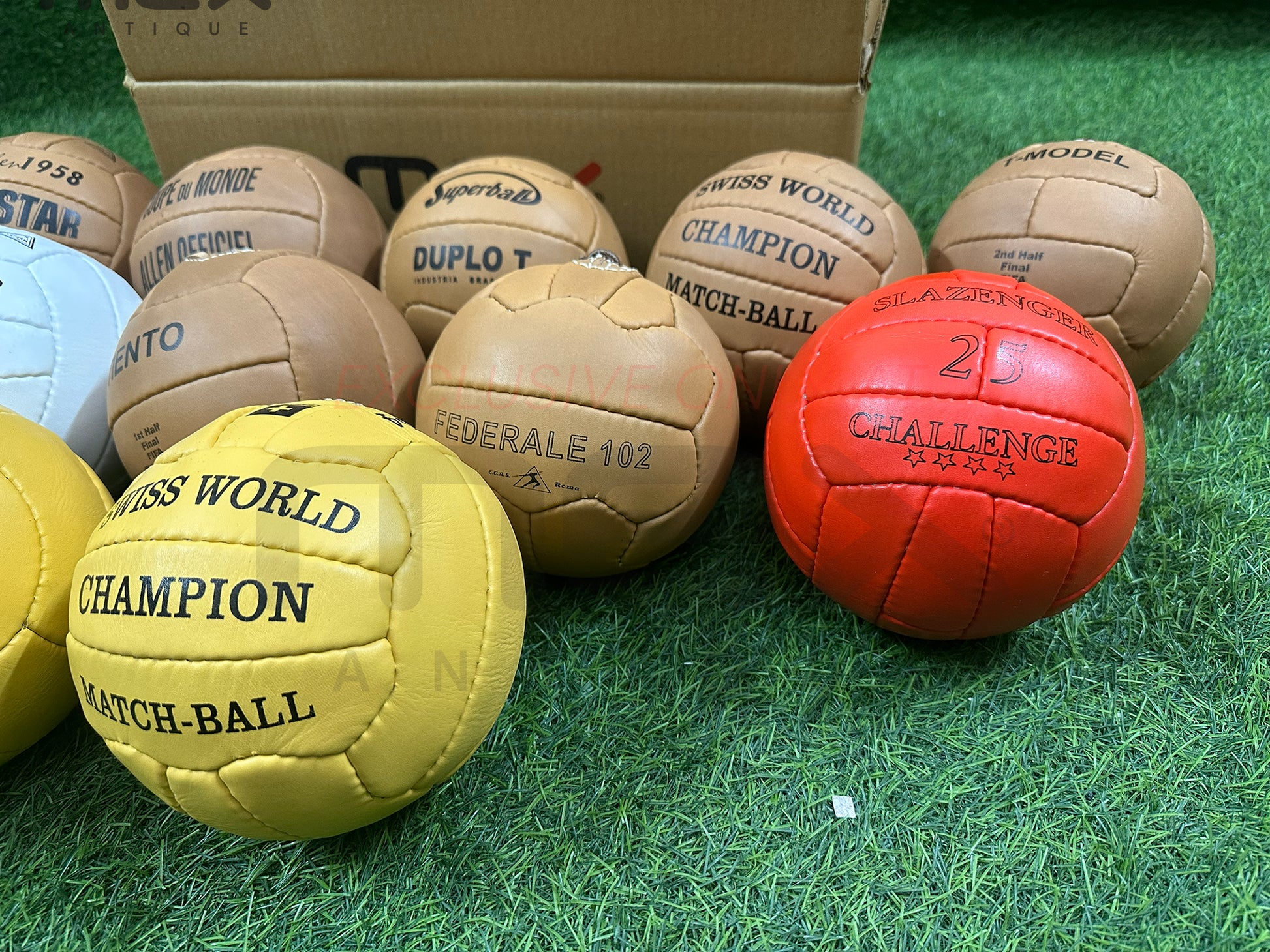 FIFA World Cup Mini Soccer Ball Set | Pre Adidas Mini Footballs | 1930-1966 04