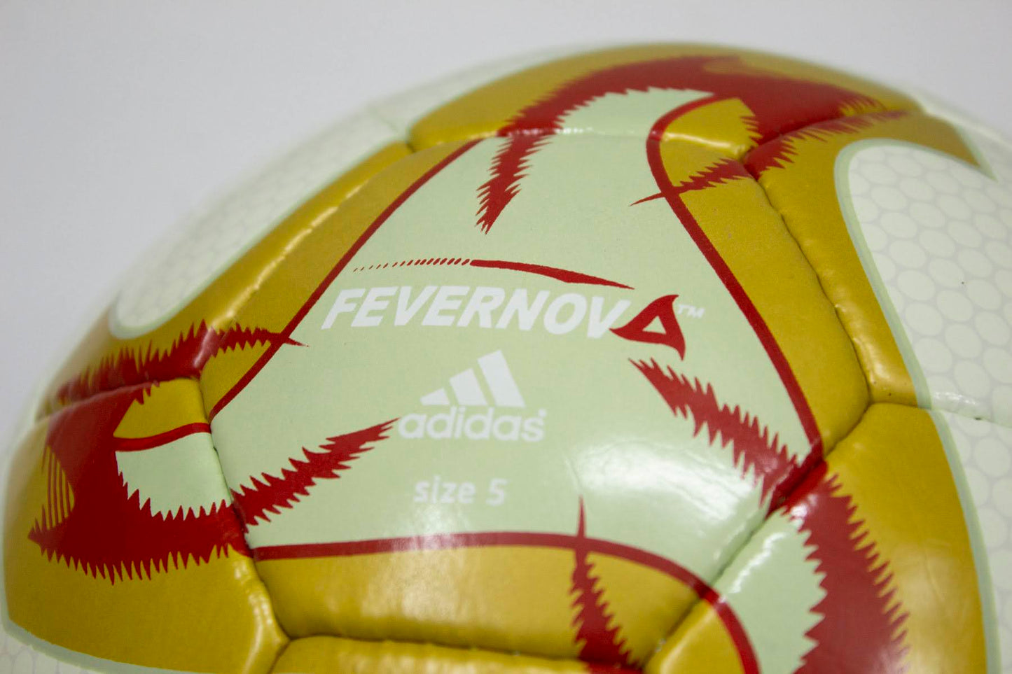 Adidas Fevernova | 2002 FIFA World Cup Ball | Light Green SIZE 5 02