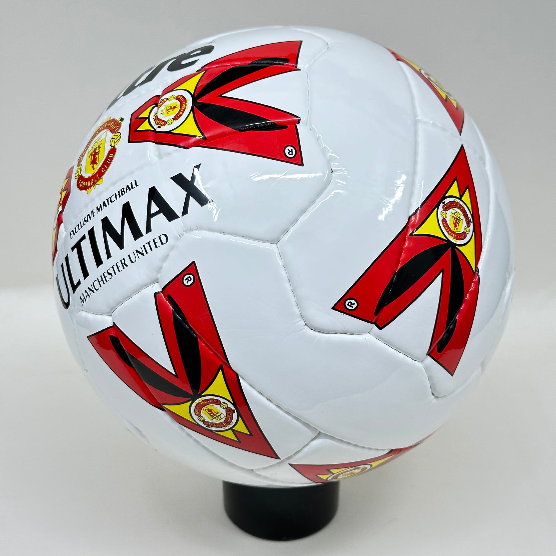 Mitre Ultimax | Manchester United Football Club | Size 5 04