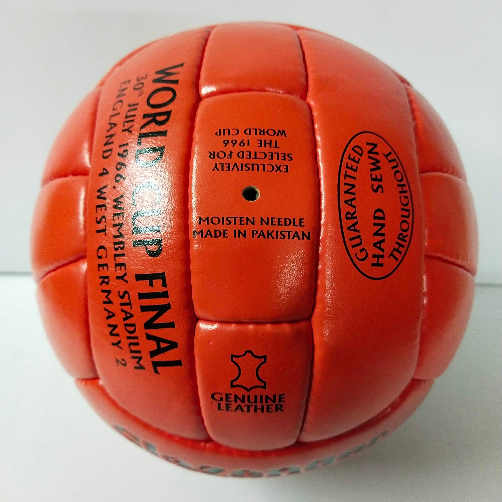 Slazenger Four Star 25 | 1966 FIFA World Cup Ball | GENIUNE LEATHER SIZE 5 03