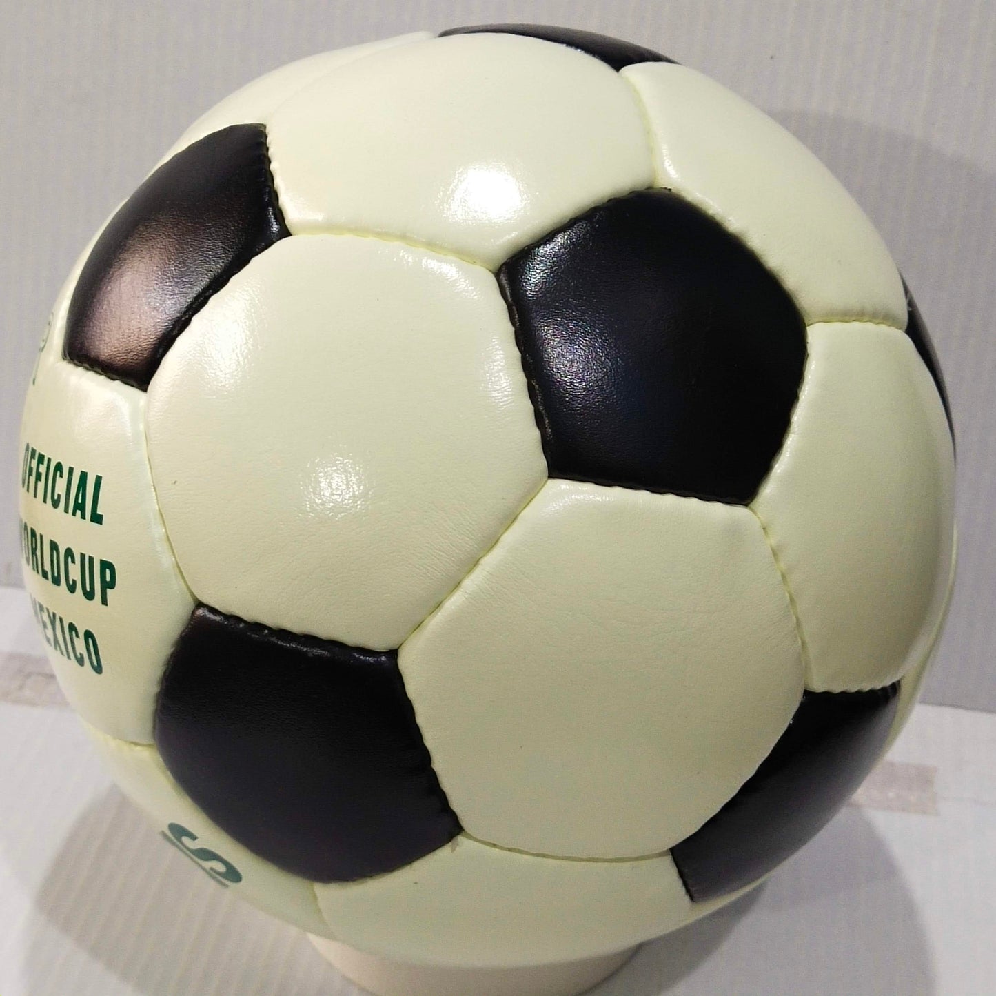 Adidas Telstar Durlast | 1970 FIFA WORLDCUP BALL | Genuine Leather SIZE 5 05