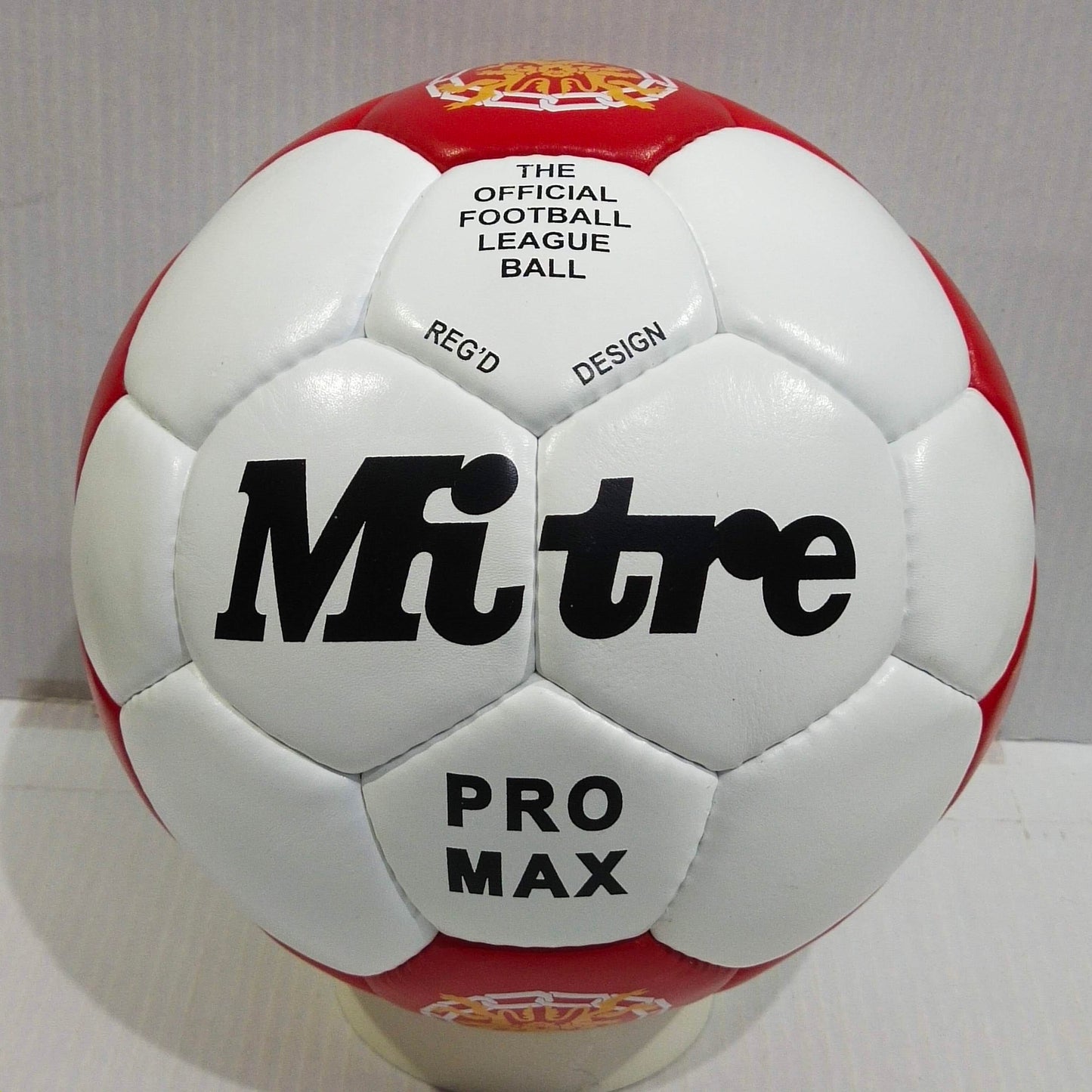 Mitre | Pro Max | 1980 |  Genuine Leather | Size 5 01