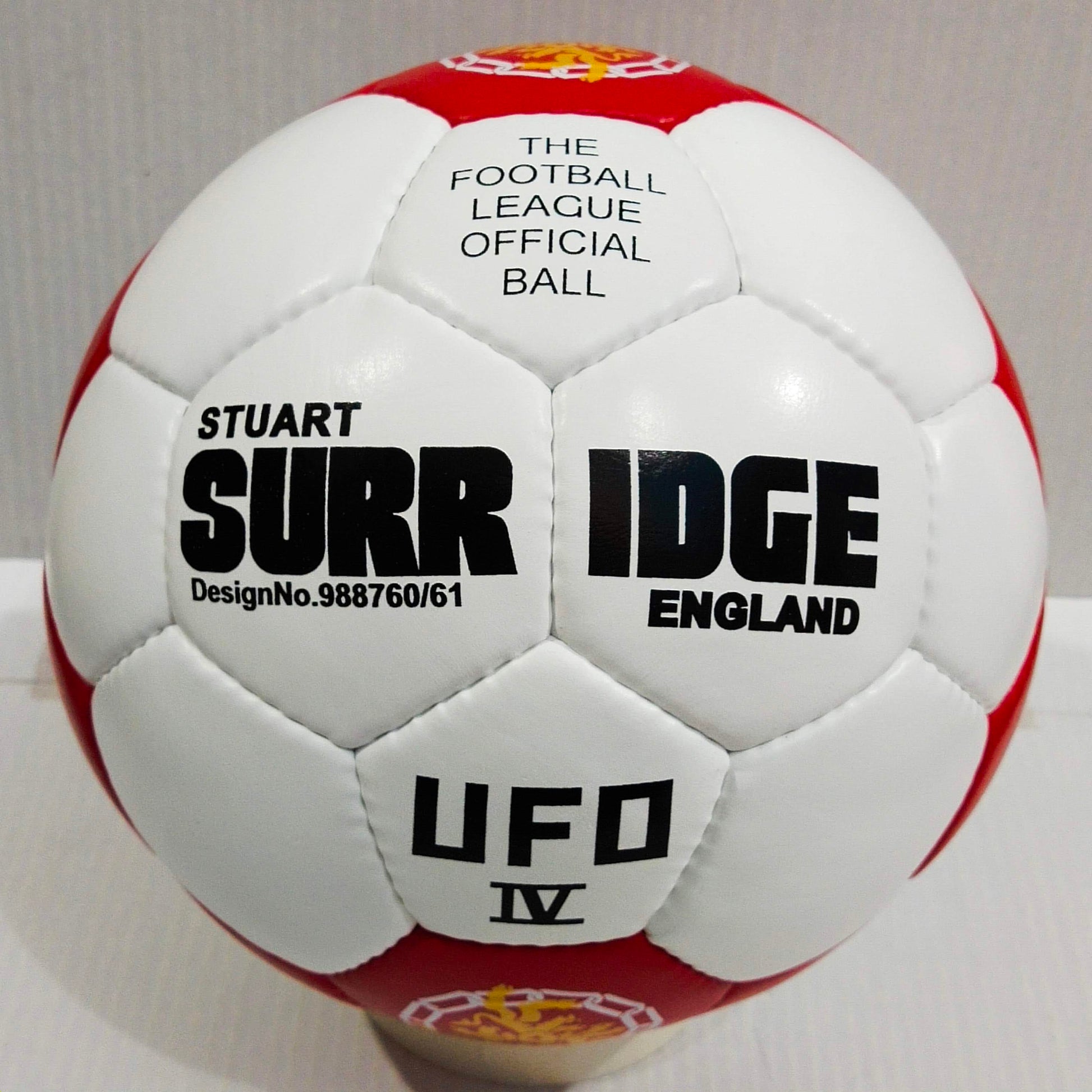 Stuart Surridge | UFO IV | 1980 | The Official Football League | Genuine Leather | Size 5 01