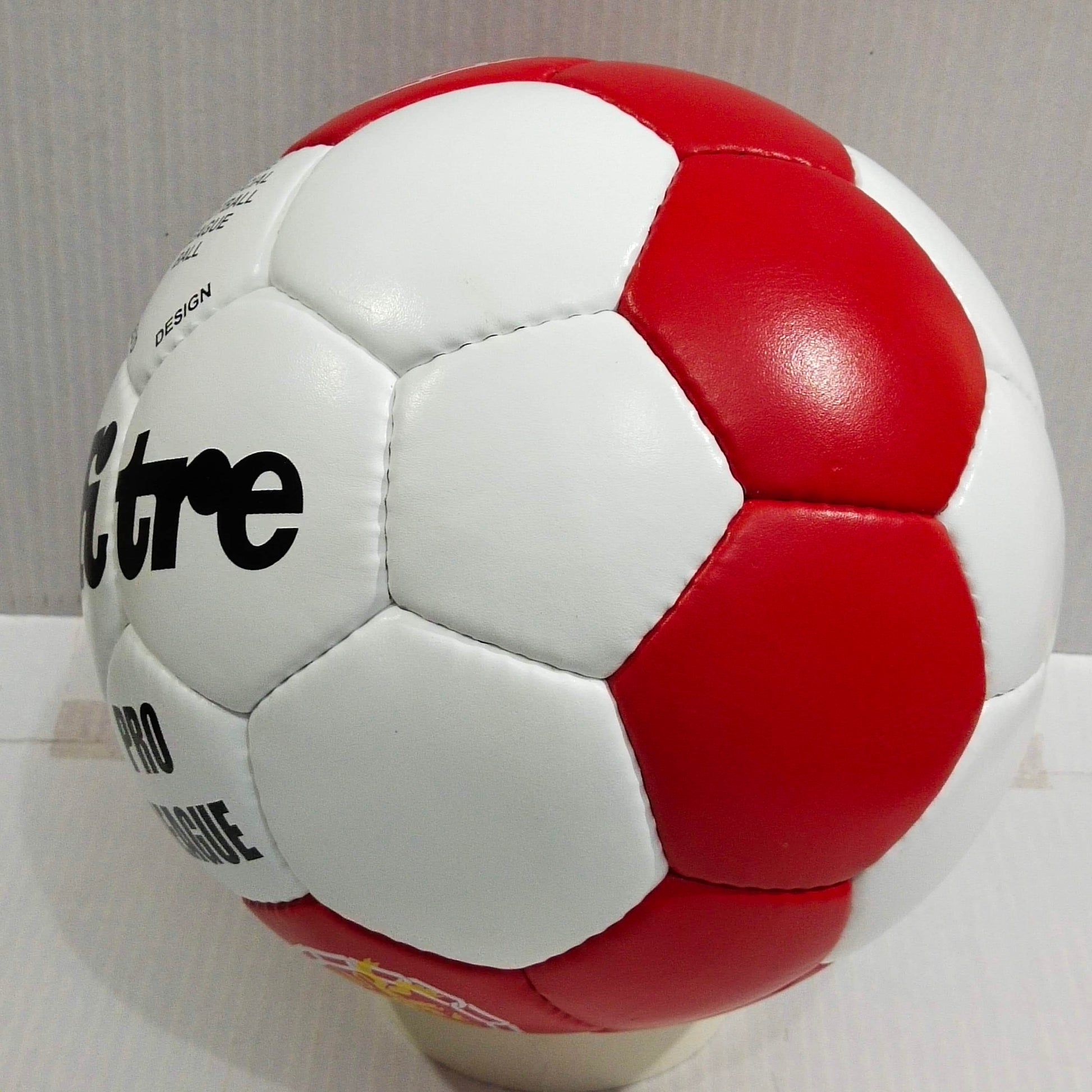 Mitre | Pro League | 1979 | The Official Football League | Genuine Leather | Size 5 06