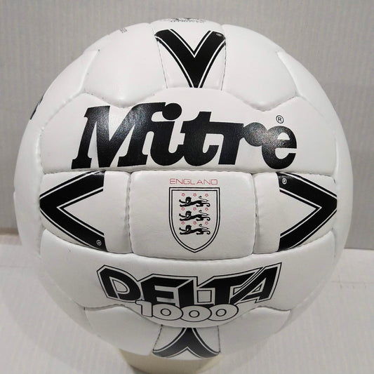 Mitre | Delta 1000 | 1988 | The Football Association | Genuine Leather | Size 5 01