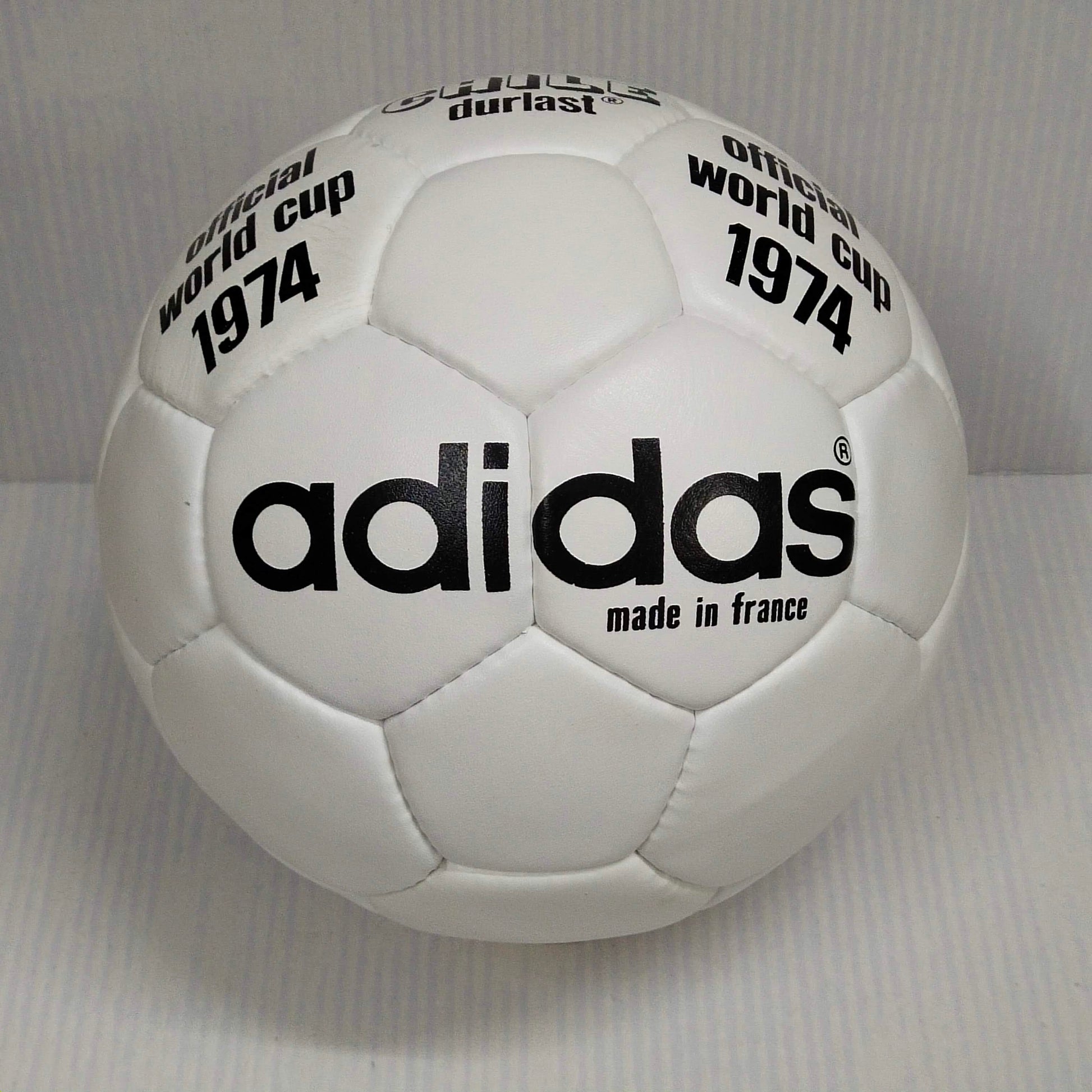 Adidas Chile Durlast | 1974 | FIFA World Cup Ball | Genuine Leather | SIZE 5 03