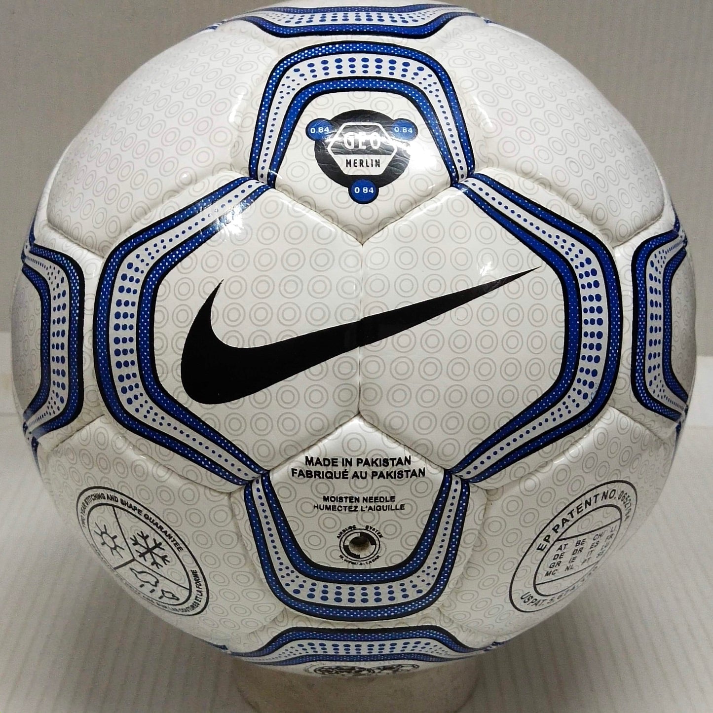 Nike Geo Merlin | 2000-2001 | UEFA Champions League Ball | Size 5 01
