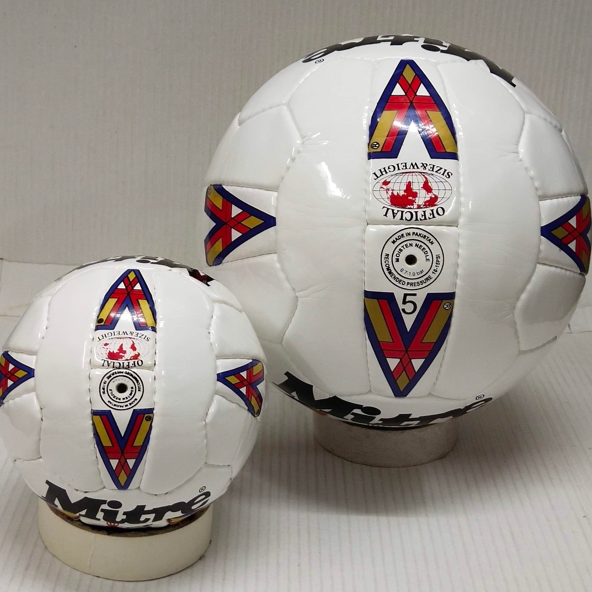 Adidas Tricolore Mini | 1998 | Mini Ball | FIFA World Cup Ball-2