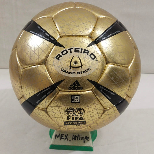 Adidas Roteiro Grand Stade | 2004 | Gold Edition | UEFA Europa League | Official Match Ball | Size 5 01