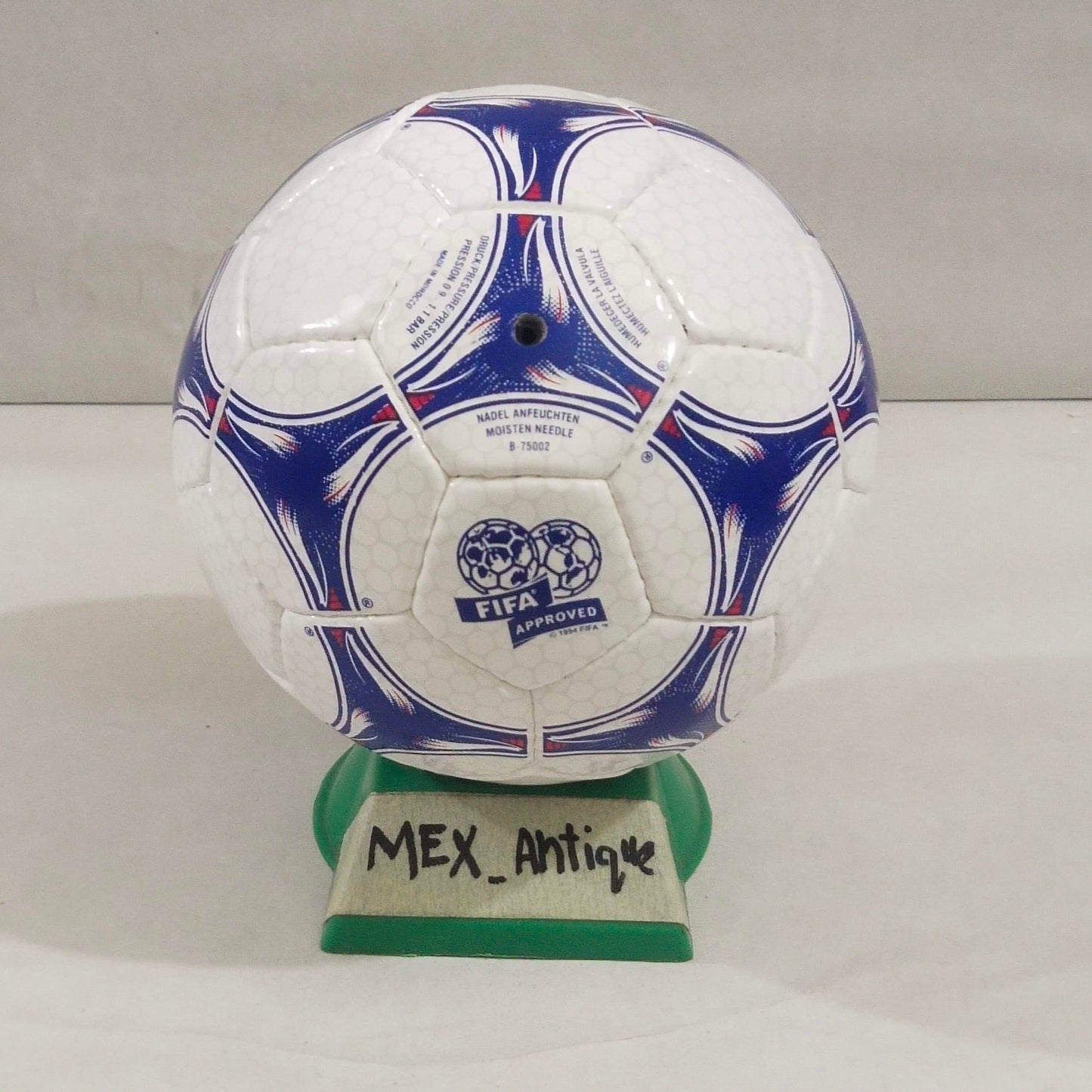 Adidas Tricolore Mini | FIFA World Cup Ball 1998 | Mini Ball 02