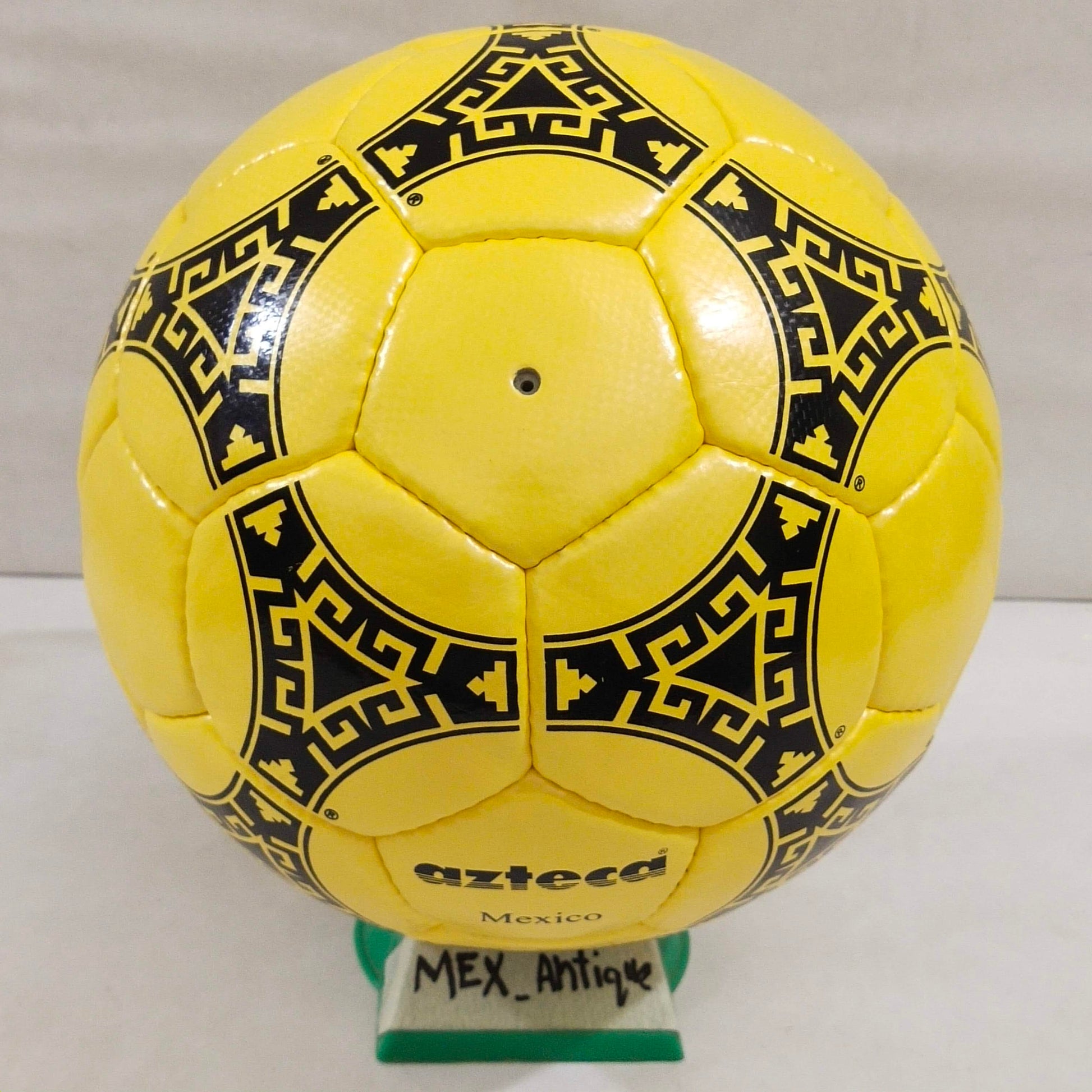 Adidas Azteca Mexico | FIFA World Cup 1986 | Yellow Winter Ball l SIZE 5 02