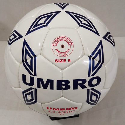 Umbro Classic 32 | Size 5 05