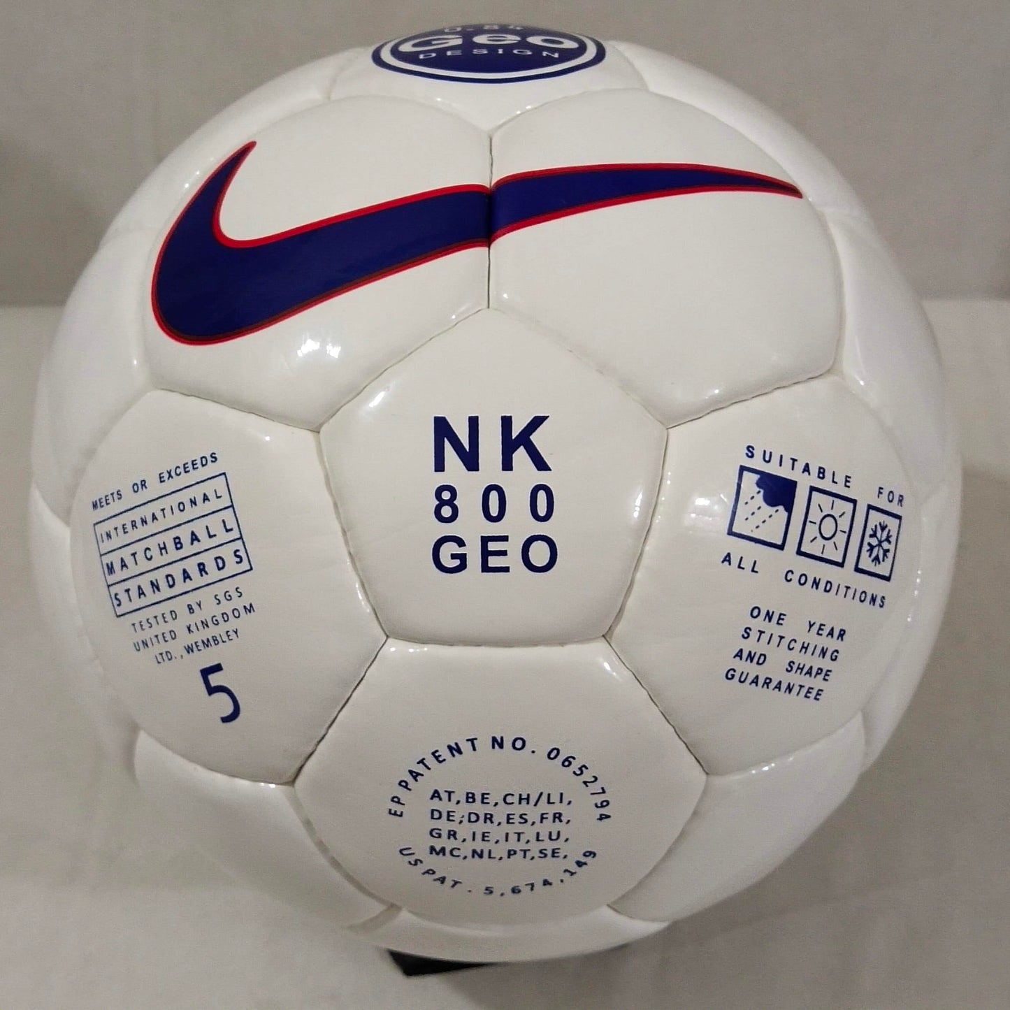 Nike NK Geo 800 | 0.84 Geo Design | Size 5