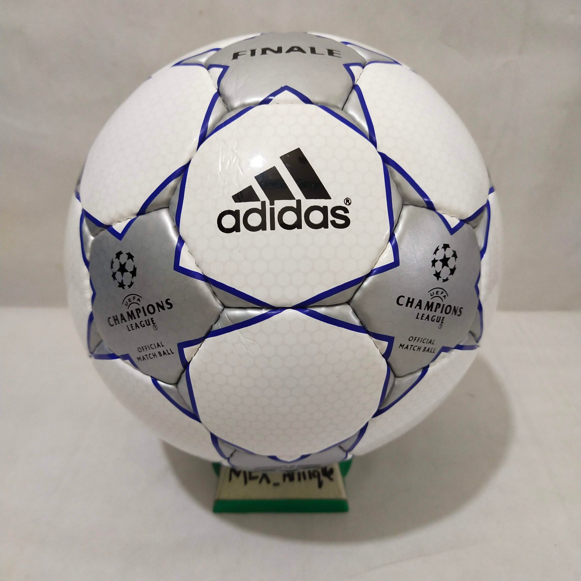 Adidas Finale 1 | 2001-2002 | UEFA Champions League Ball | Size 5 04