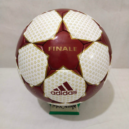 Adidas Finale 4 | 2004-2005 | UEFA Champions League Ball | Size 5 01