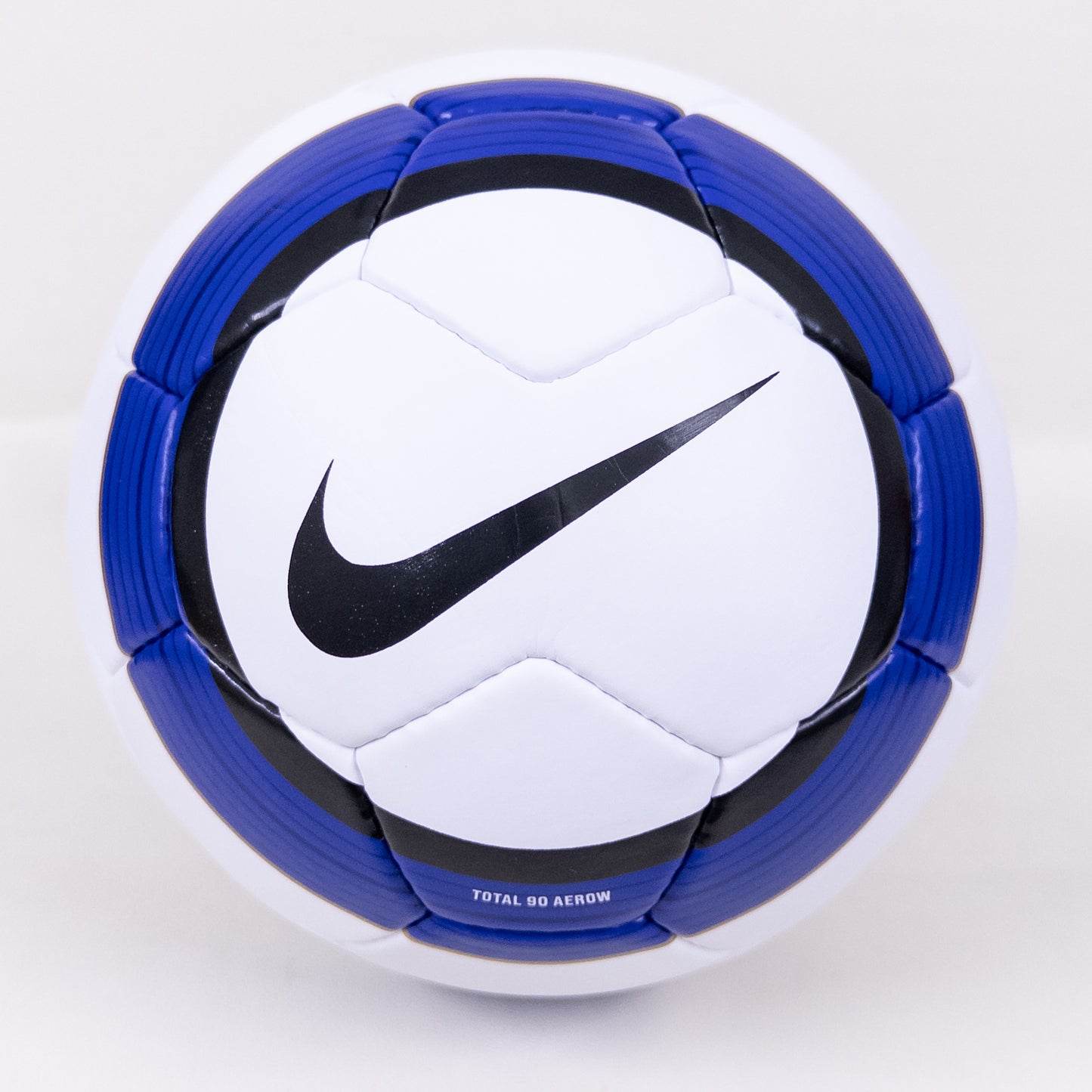 Nike Total 90 Aerow 1 | F A Premier League - Barclays | 2005 | Size 5 02