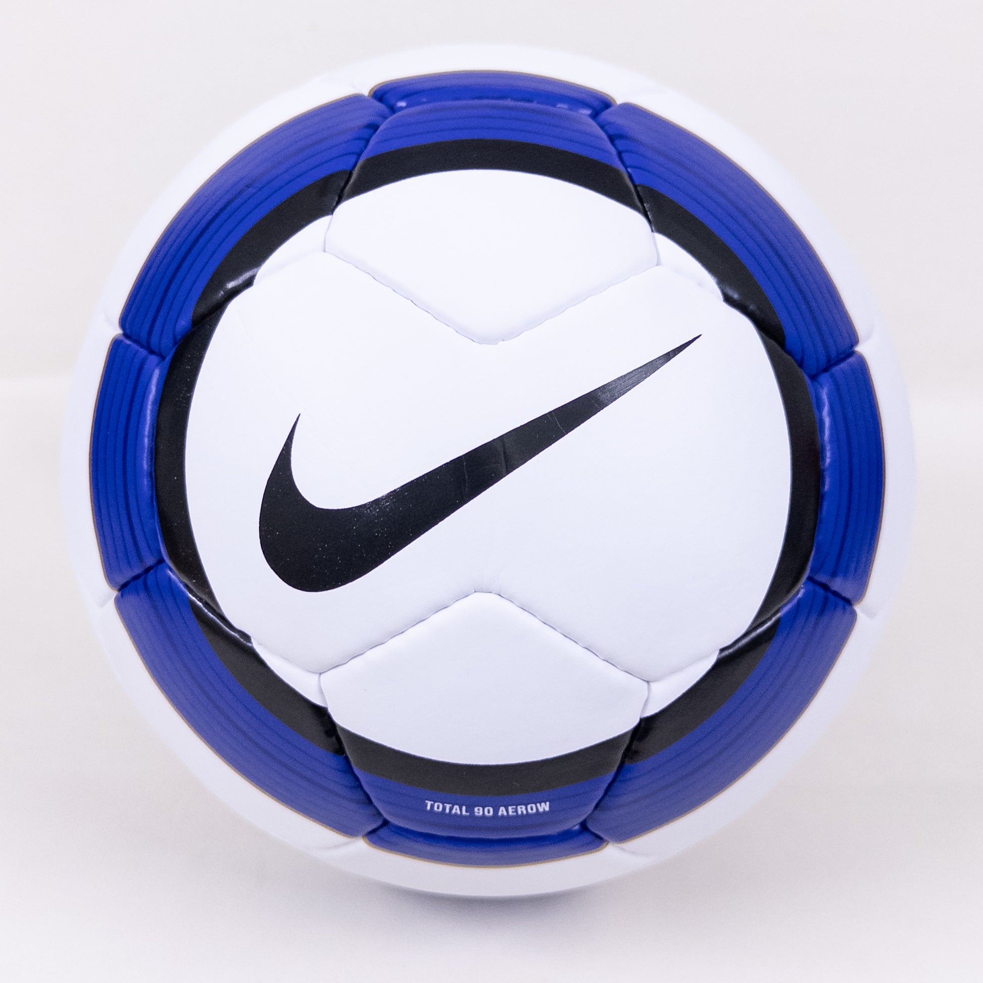 Nike Total 90 Aerow 1 | F A Premier League - Barclays | 2005 | Size 5 02