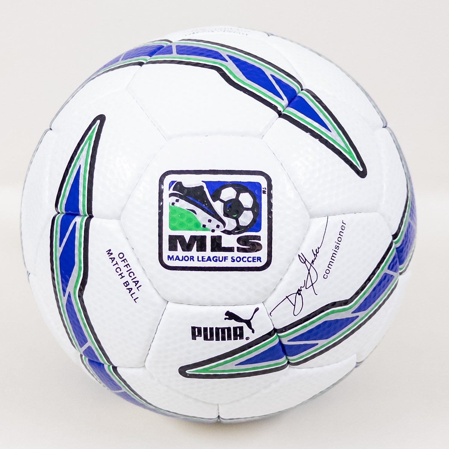 PUMA Official MLS Ball | MLS | 2004-2005 | Major League Soccer | Size 5 01